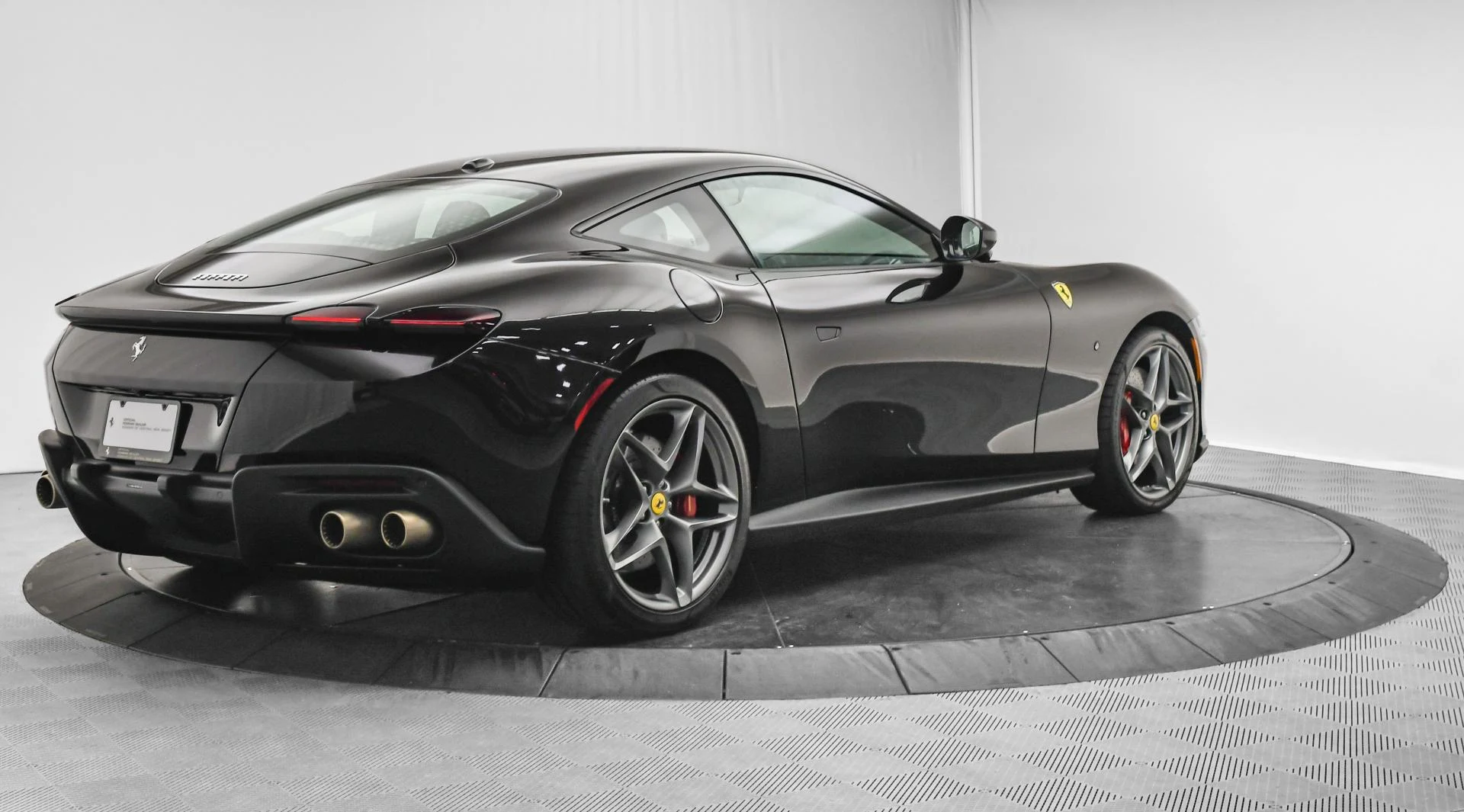 mph008_216748046_Used_2024_Ferrari_Roma_1755159486_b03bbd529a