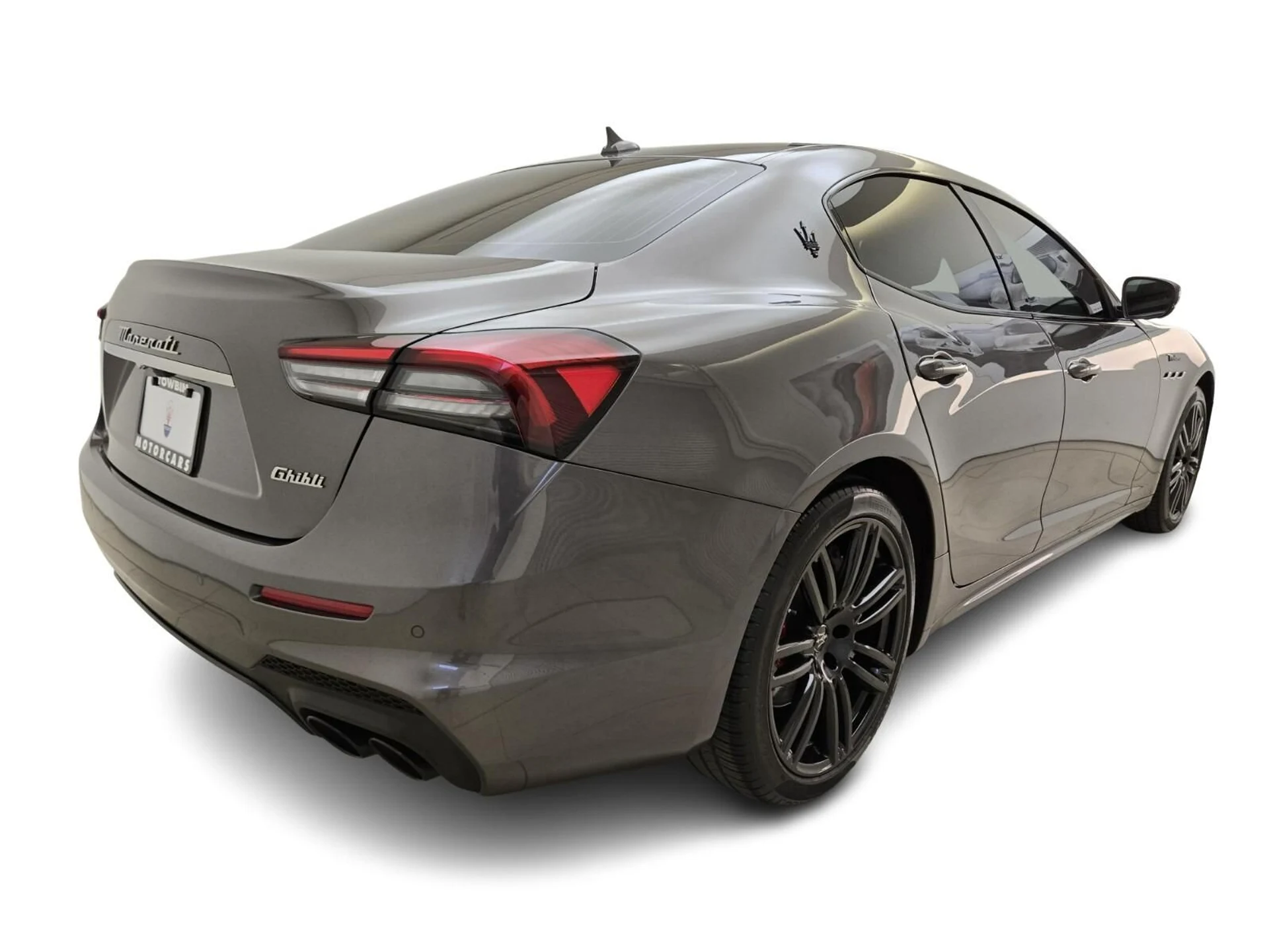 mph008_2167604226_Used_2022_Maserati_Ghibli_Modena_1753165973_70a4fbcf28