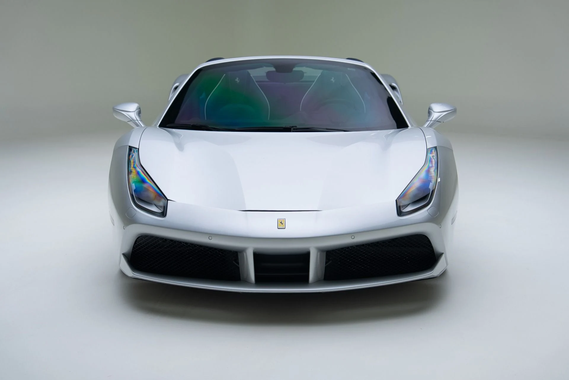 mph008_2172118173_Used_2017_Ferrari_488_Spider_1762375405_7e31142764