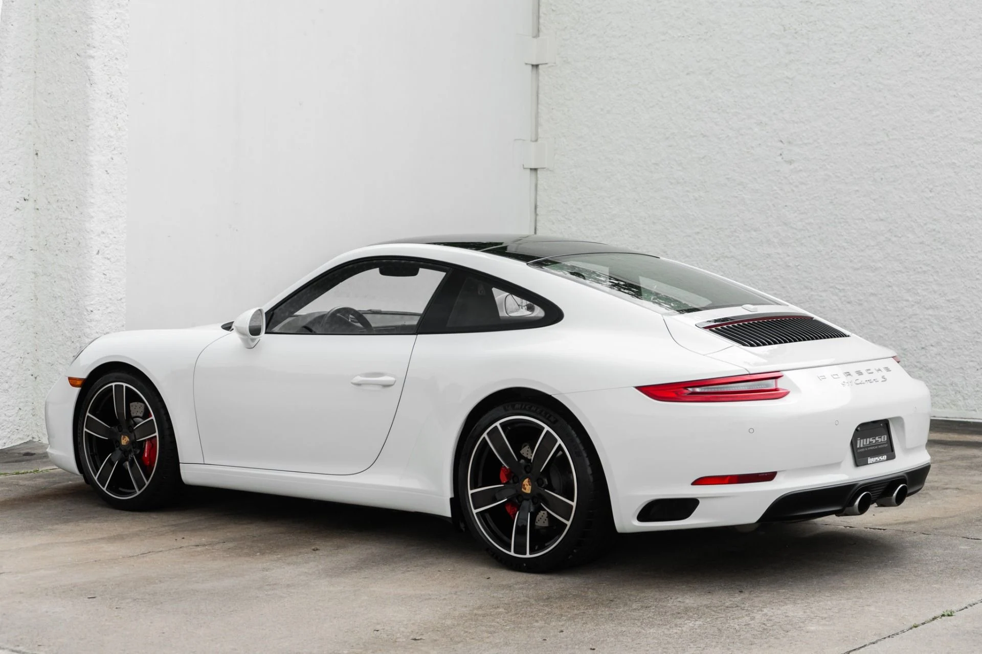 mph008_2176453011_Used_2018_Porsche_911_Carrera_S_1778021411_19e4c18511