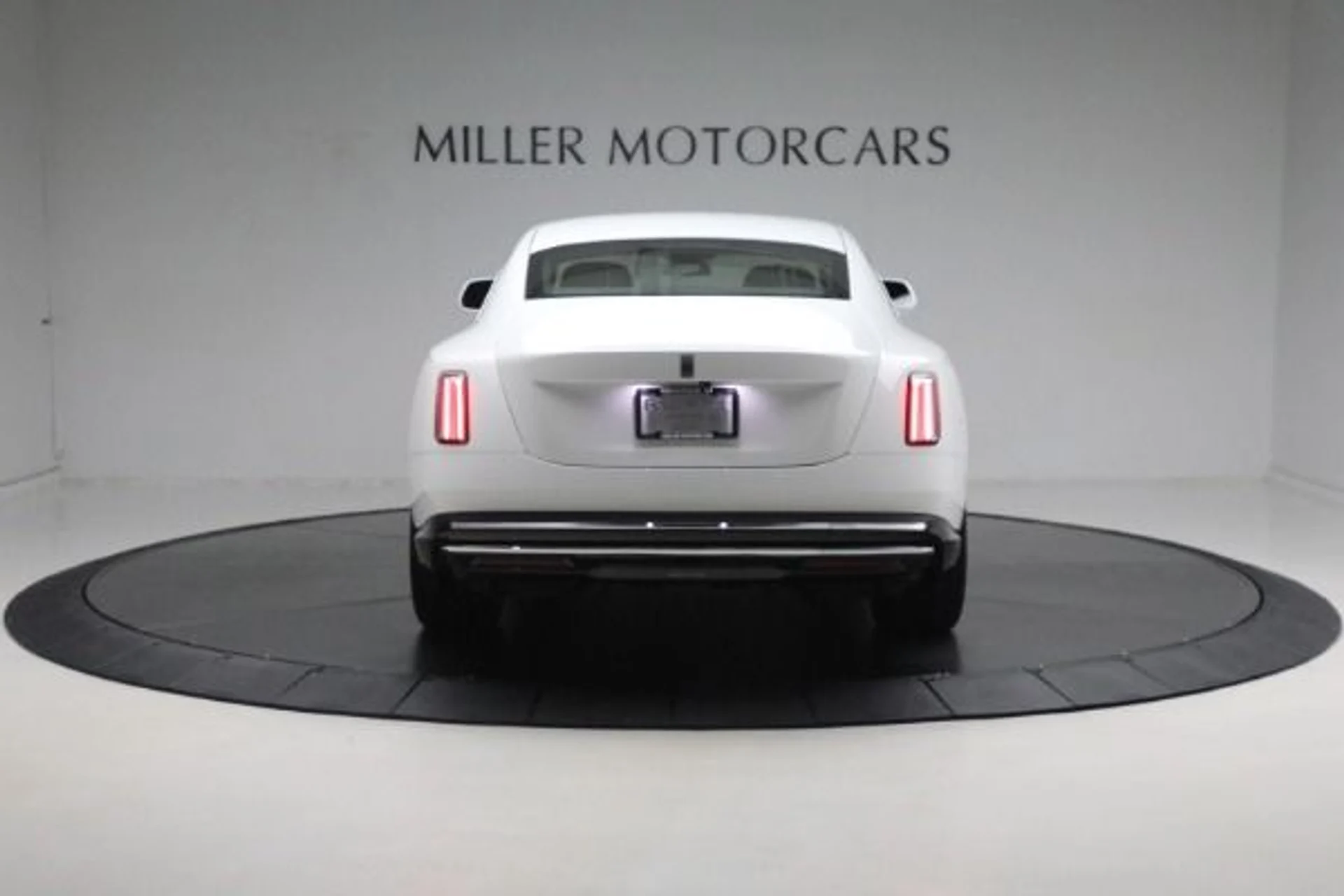 mph008_2177378398_Used_2024_Rolls_Royce_Spectre_8f695df0d6