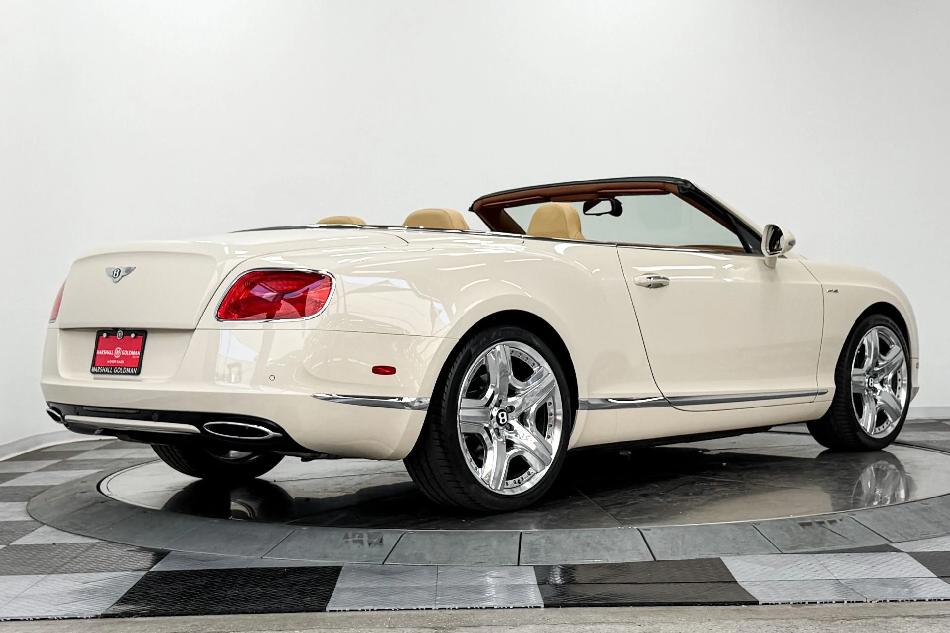 mph008_2180629514_Used_2015_Bentley_Continental_GTC_W12_Mulliner_Driving_Specification_1785523286_493ffc57c4