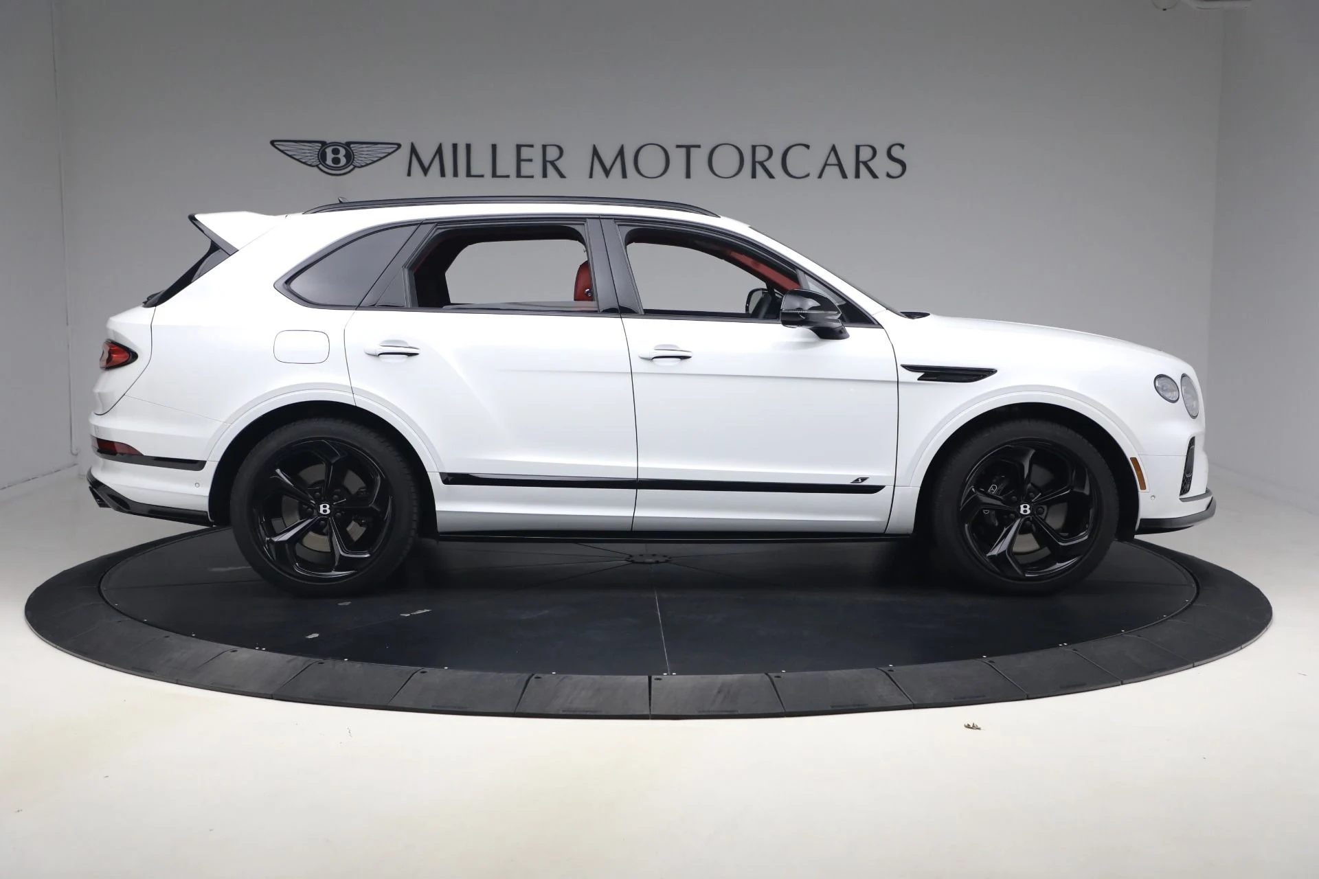 mph008_2181087939_Used_2023_Bentley_Bentayga_S_V8_1775660748_5415840b1a