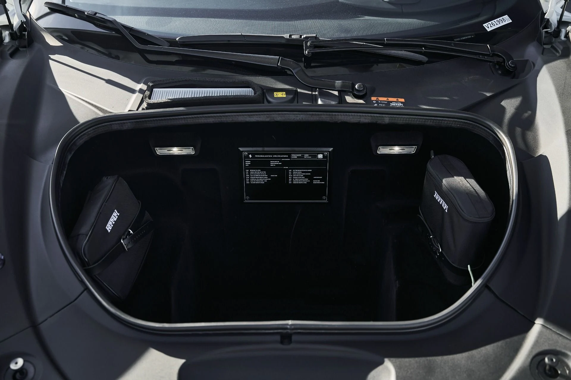 mph008_2185686352_Used_2021_Ferrari_F8_Tributo_1766025287_be26921416