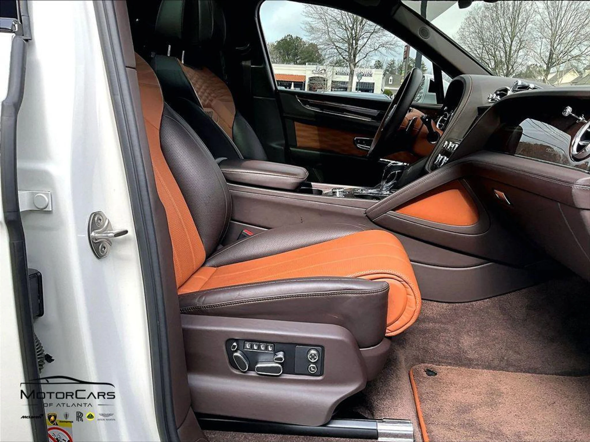 mph008_2186454031_M79_Ns_Wco_MQ_Duv_Cgqu_J97_Cah_Va_Vs_19ef4d3951