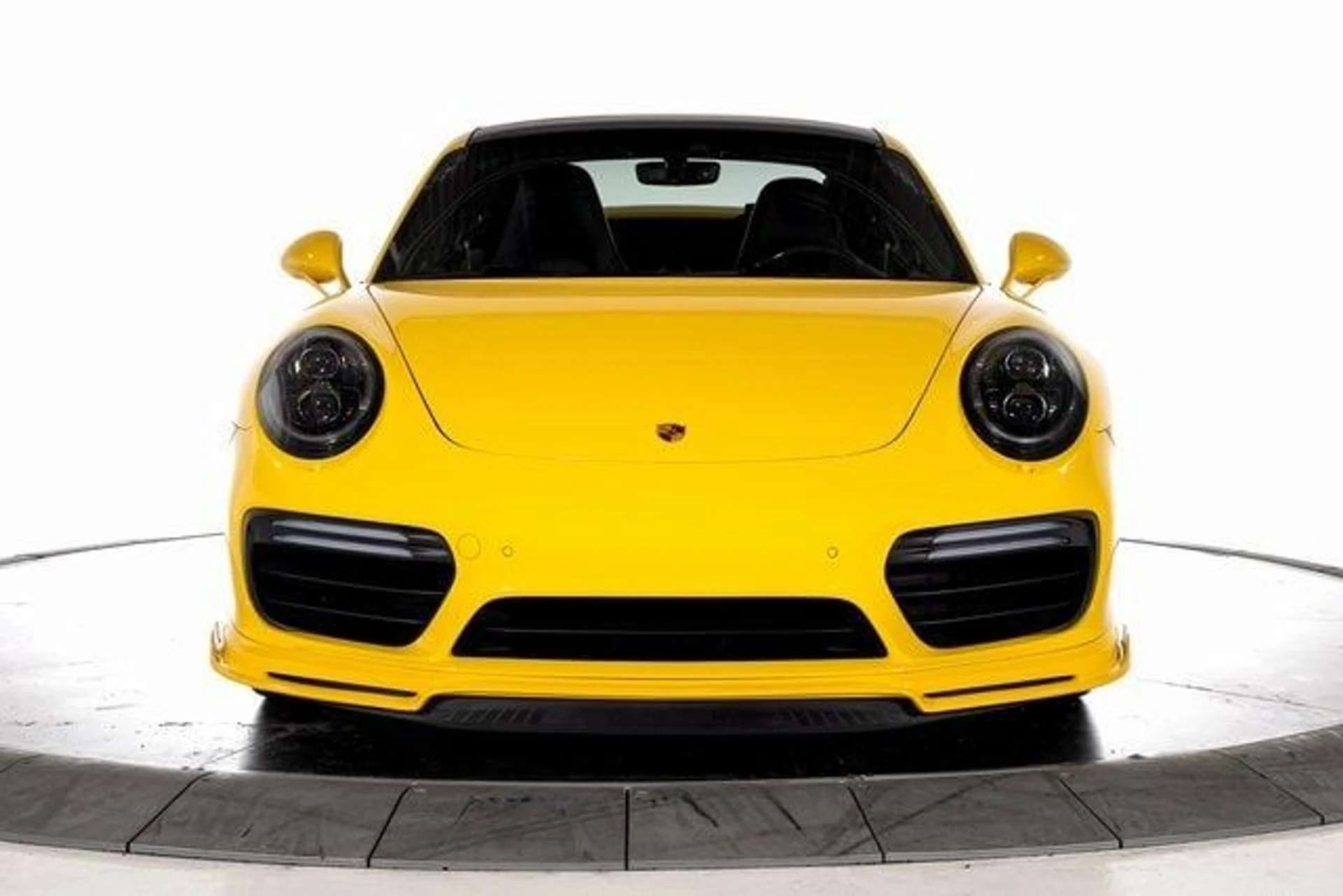 mph008_218876493_6099923c06ce877825fc5af9fd3f59e8x_cba92ac490