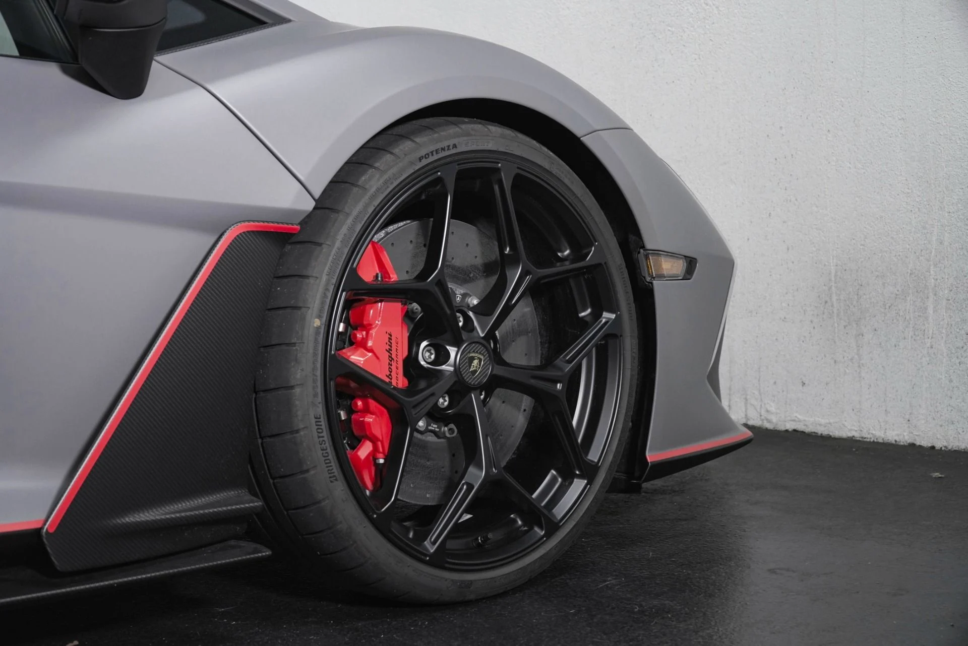 mph008_21918756_New_2026_Lamborghini_Revuelto_Base_1785345857_9e5e6bb0ce
