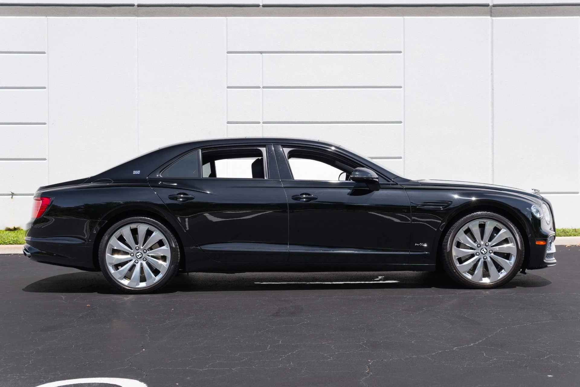 mph008_2193737369_Used_2020_Bentley_Flying_Spur_W12_1780979756_0e9d359f25