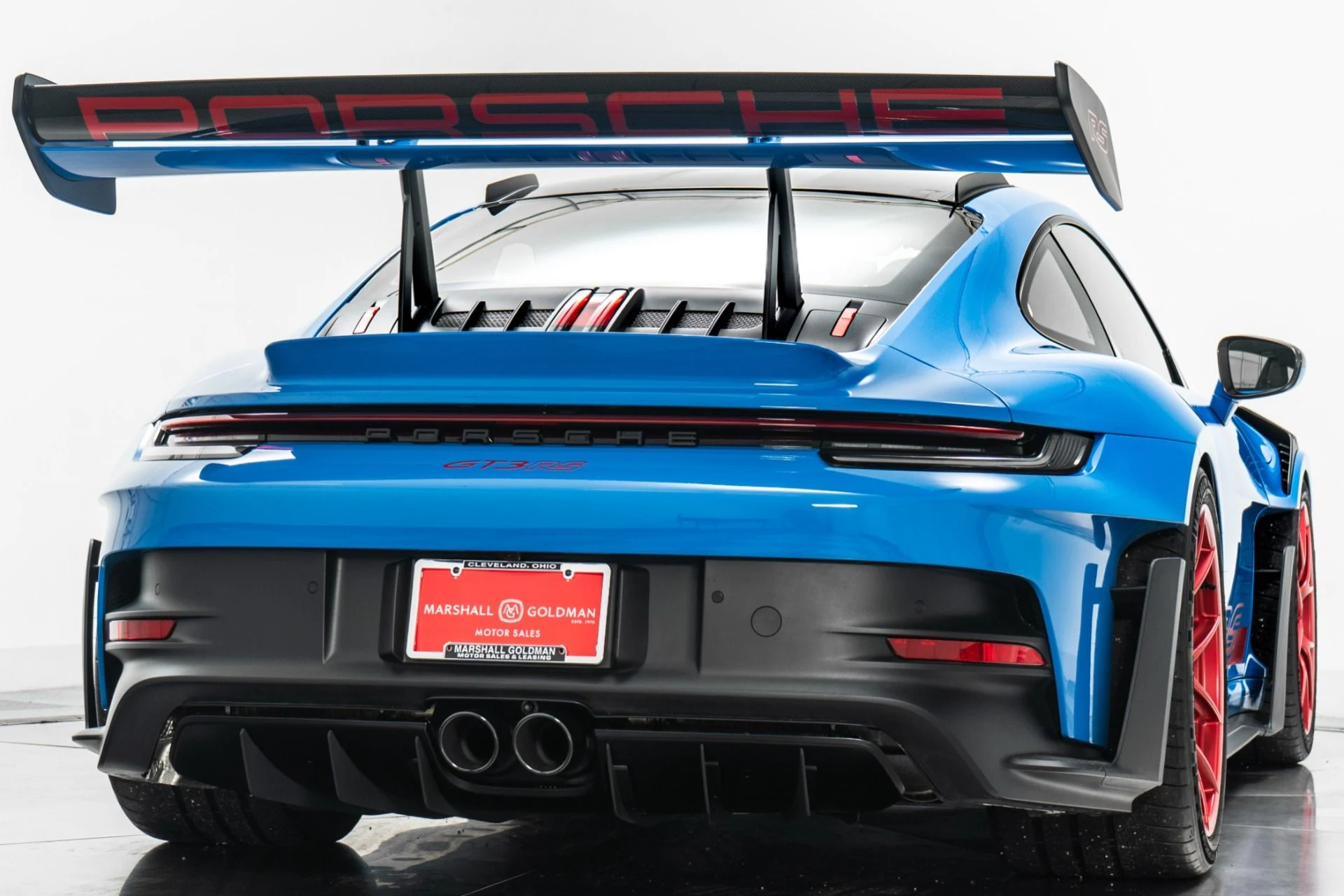 mph008_2199914850_Used_2024_Porsche_911_GT_3_RS_GT_3_RS_1755547454_8a593d9073