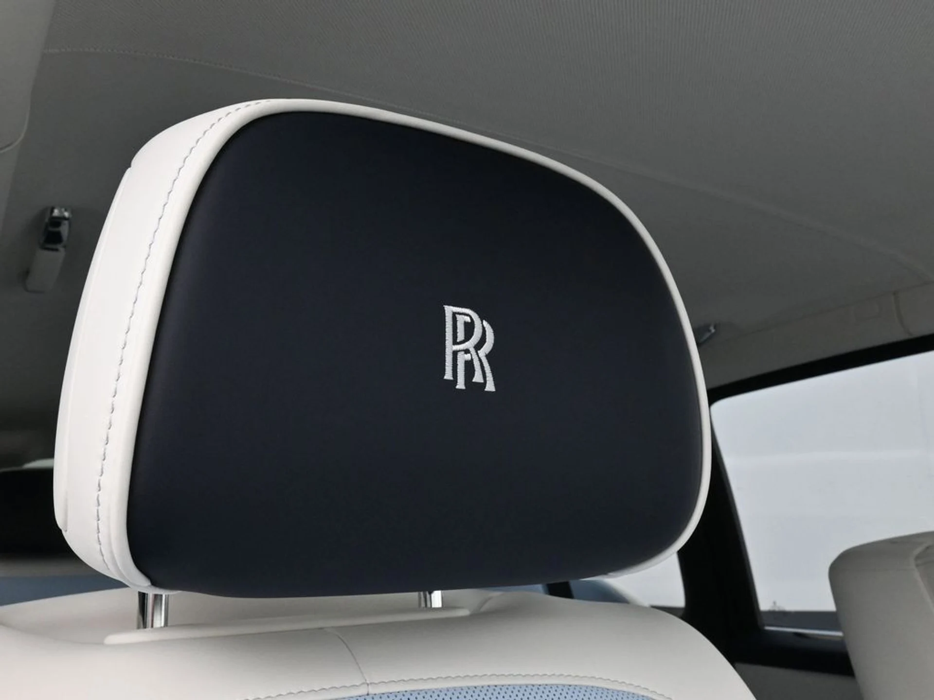 mph008_2200776383_cb717788b7e0206703e91fb9404b5048x_5b3e318000