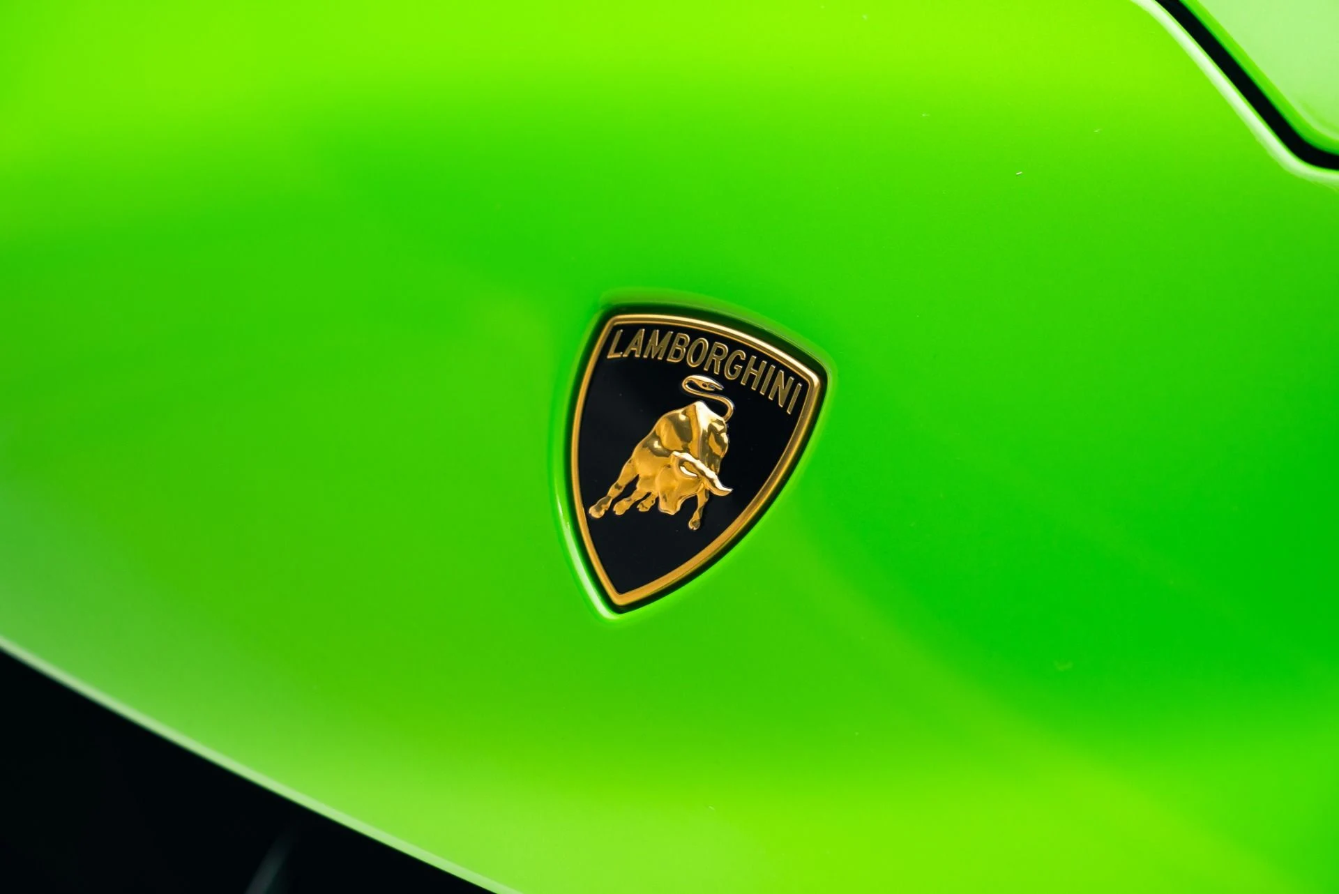 mph008_2201819200_Used_2023_Lamborghini_Huracan_EVO_1765473040_ea1a675867