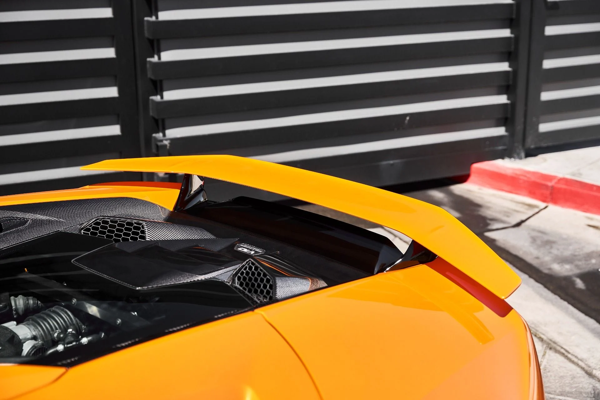 mph008_2202545917_Used_2023_Lamborghini_Huracan_Tecnica_Base_1777011588_1591d5fad9