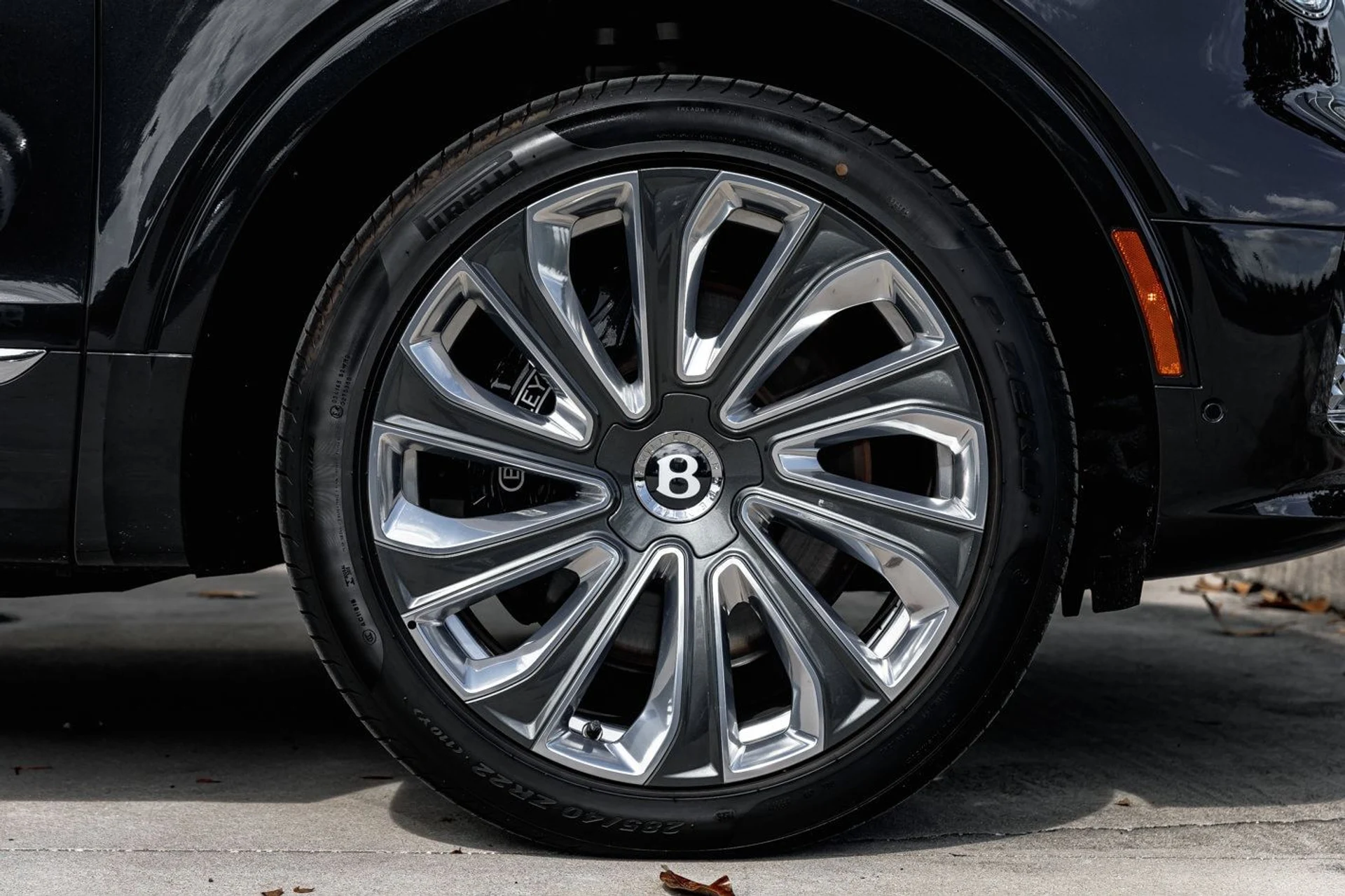 mph008_2210687741_84e391dbb7addf173bb96d361be8343ax_0338adf50c