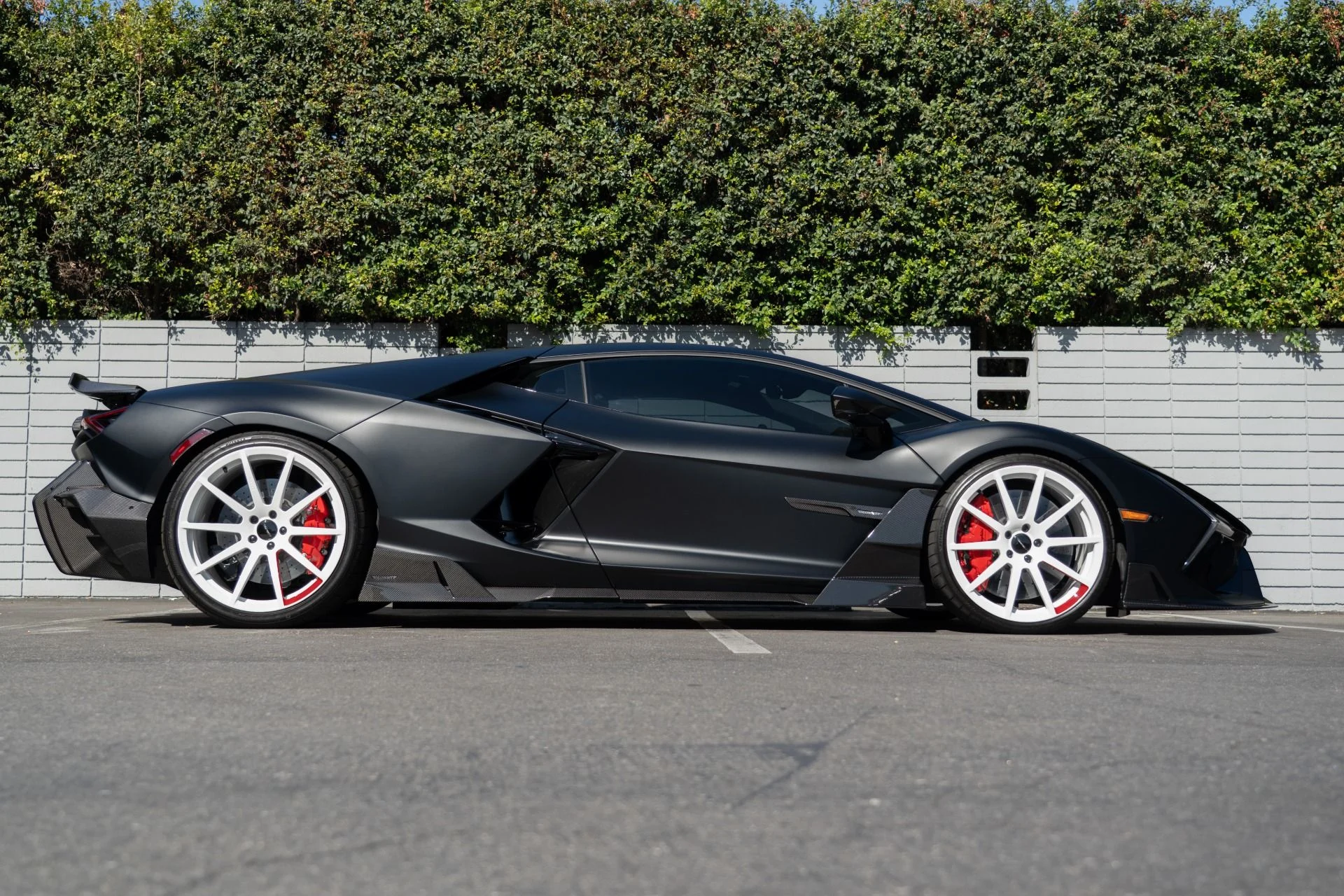 mph008_2213003007_Used_2024_Lamborghini_Revuelto_Mansory_1757354394_06d7dc172c