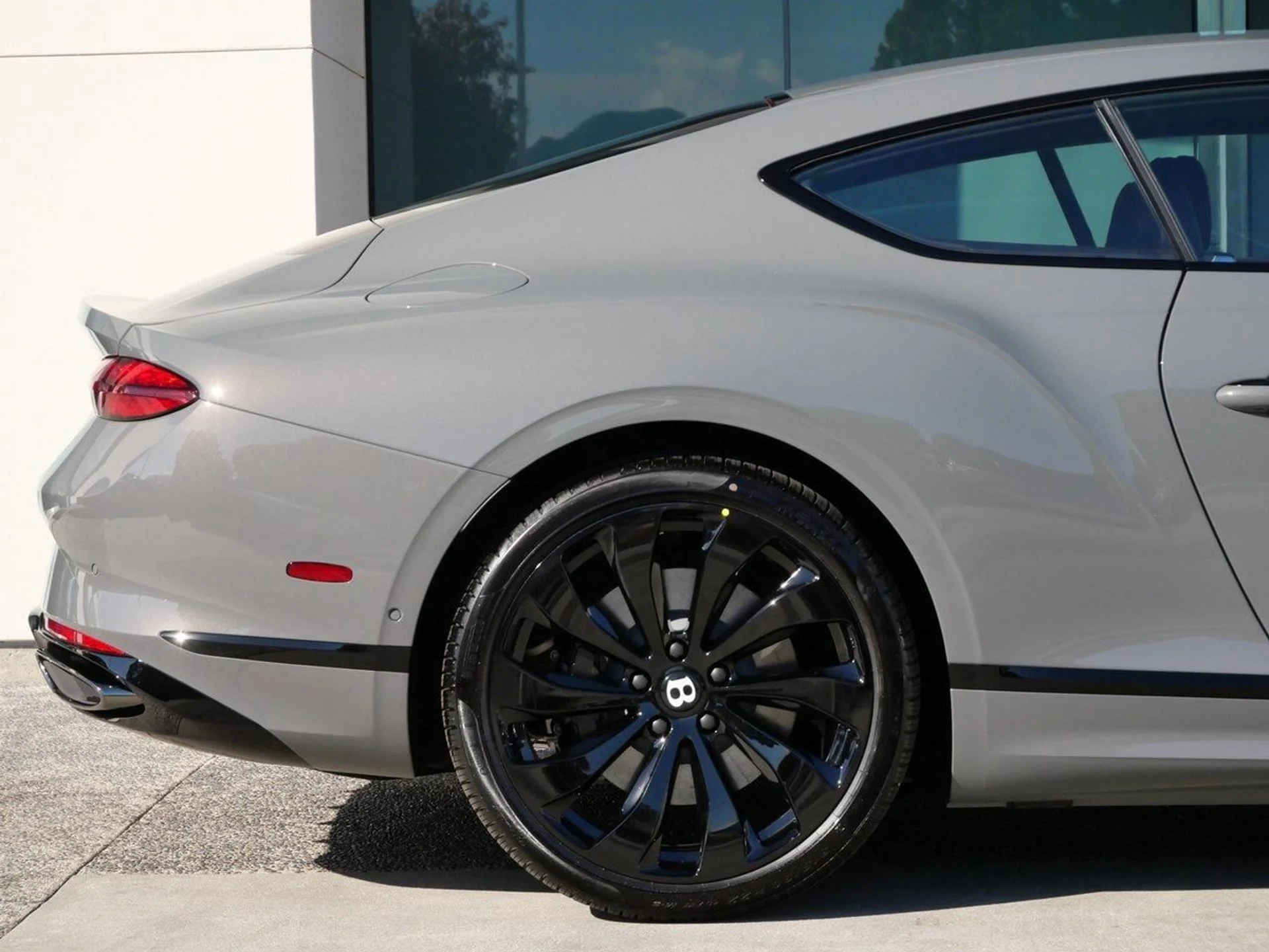 mph008_221403155_83f0c2f29cc555f039a1105cd984b36bx_f2c96fe328