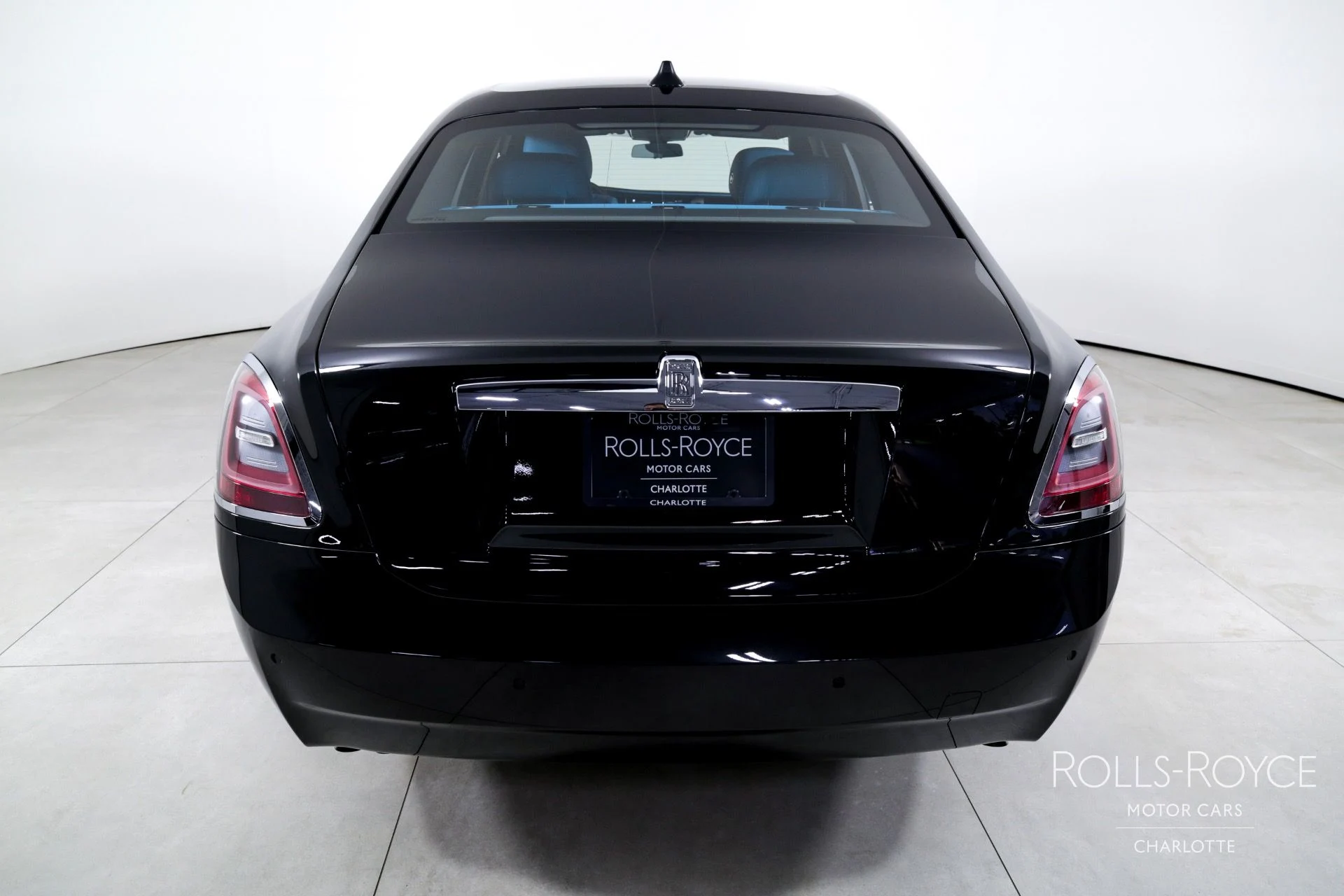 mph008_2223983134_Used_2024_Rolls_Royce_Ghost_1747773280_134bb84c2b