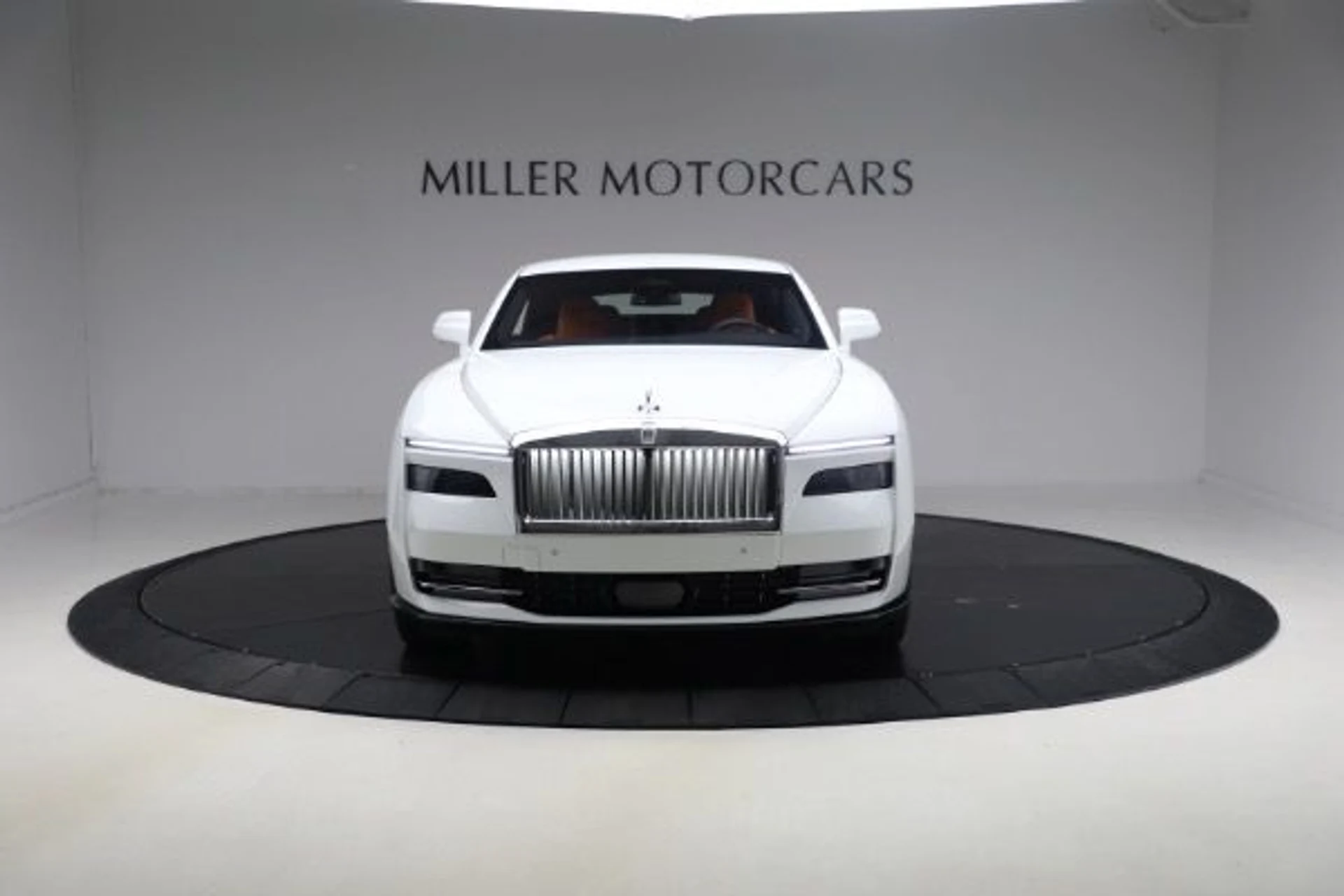 mph008_2226692474_Used_2024_Rolls_Royce_Spectre_e9b0027821