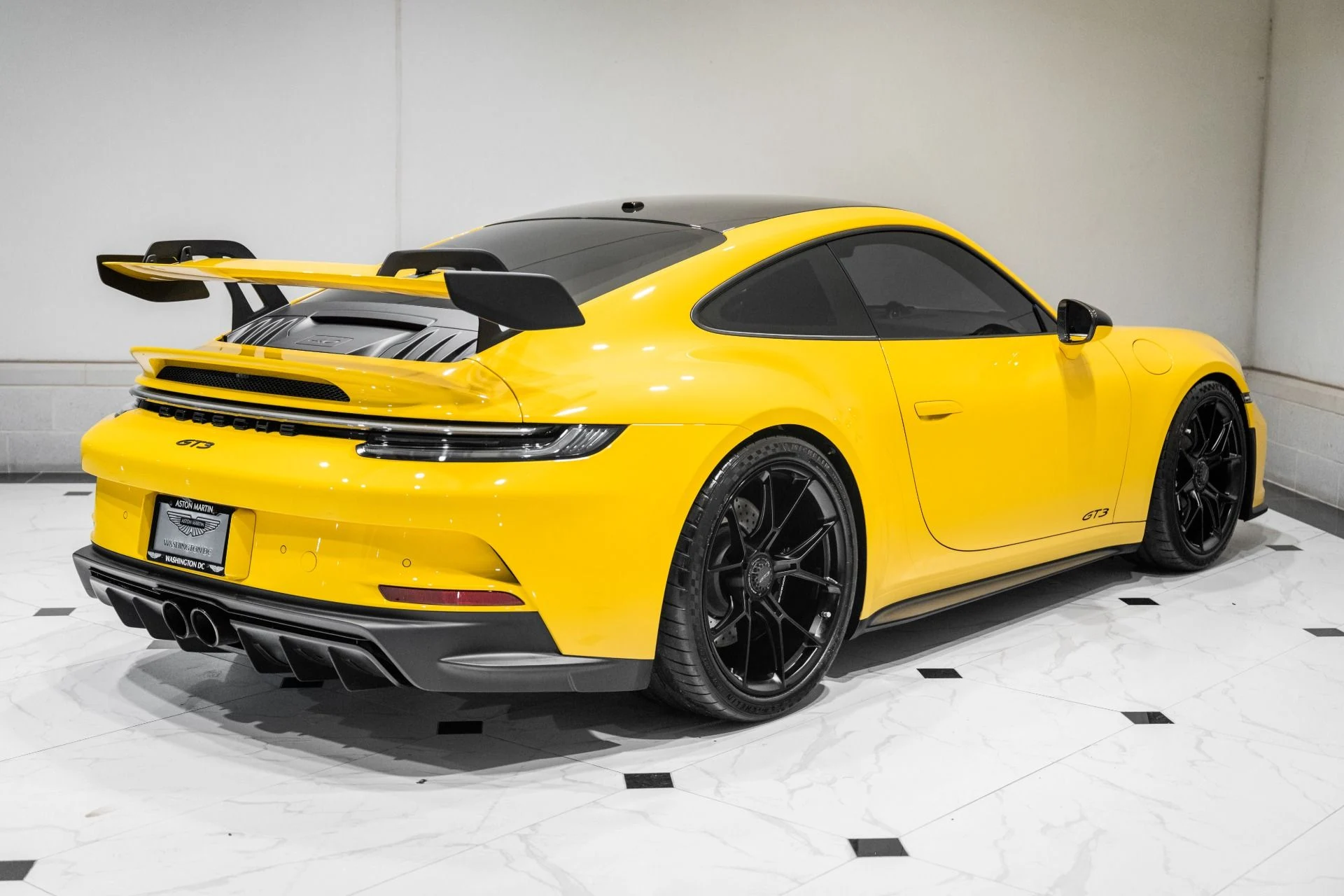 mph008_222692098_Used_2022_Porsche_911_GT_3_1764089678_e7e85828bc