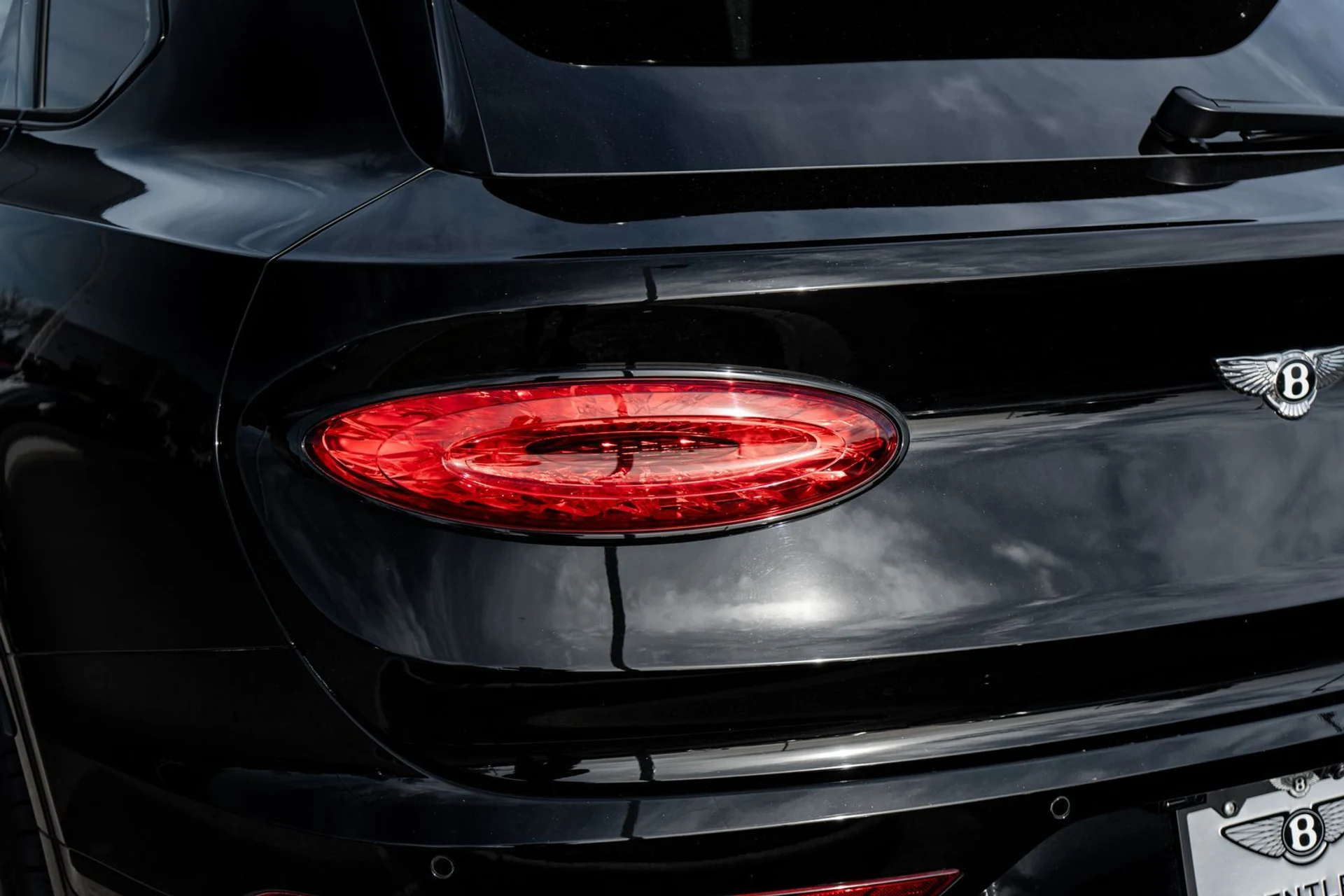 mph008_2242945411_980eb9f1_56ed_4b80_9c45_c1f60bc7efe7_228279e17b