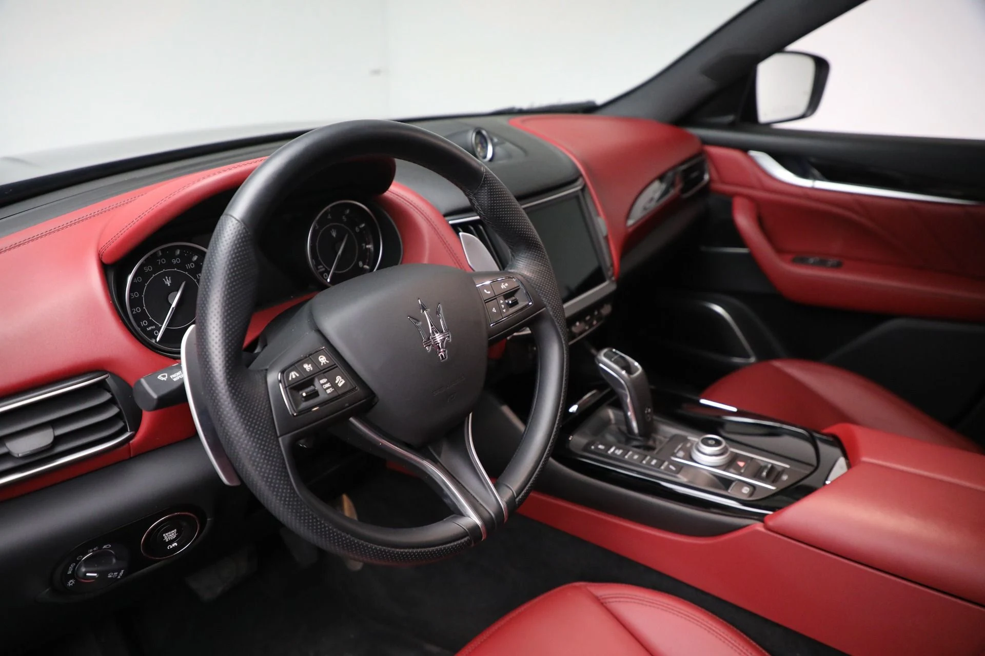 mph008_2257728501_Used_2021_Maserati_Levante_S_2be96c9a50