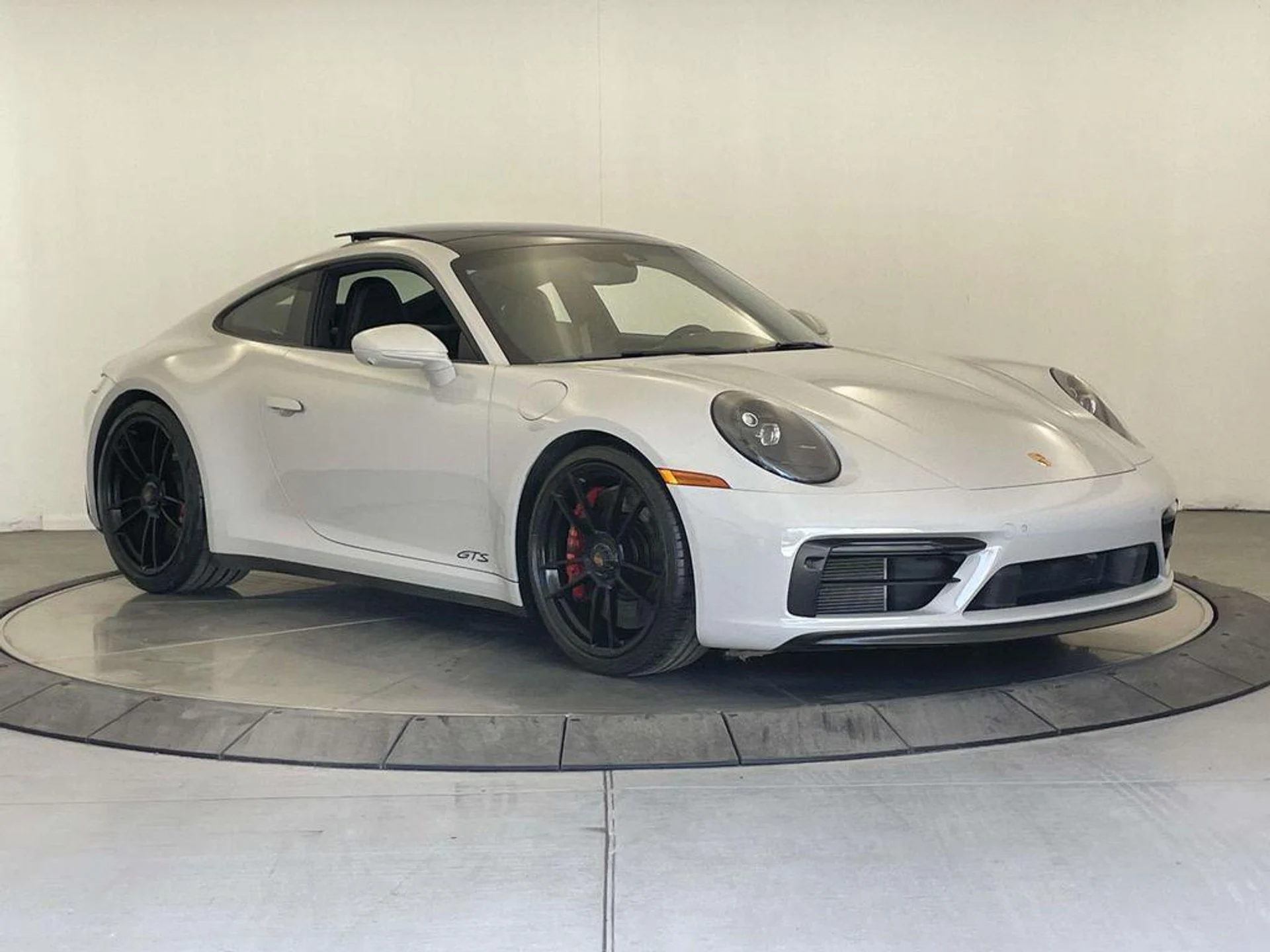 mph008_2262120992_us1x_Wcw_V9_w_WT_Ob8r6_FRZ_Gc_T2_M_2e759b27d4