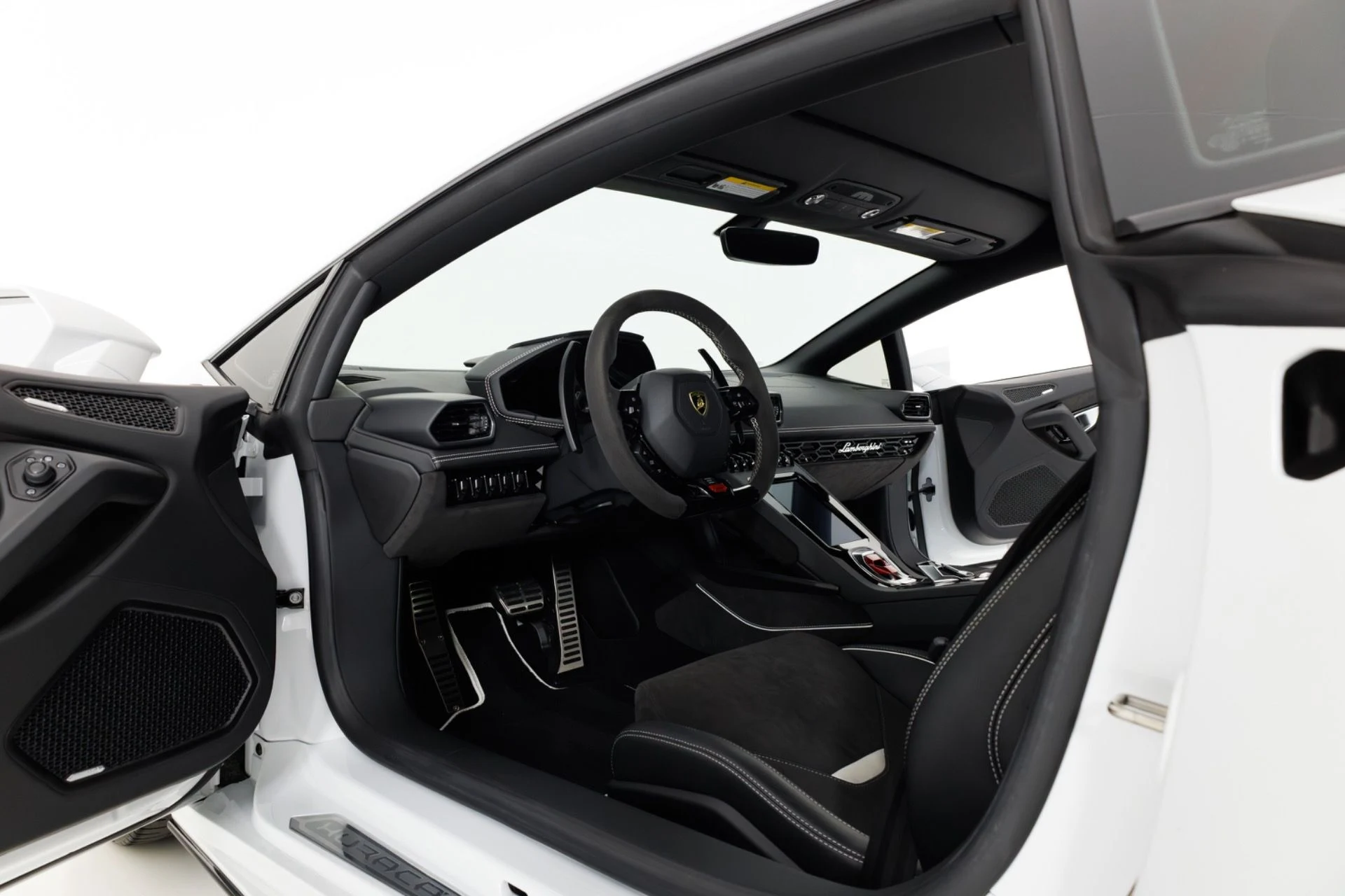mph008_2274023417_Used_2020_Lamborghini_Huracan_LP_640_4_EVO_1779139547_c73e50a43a