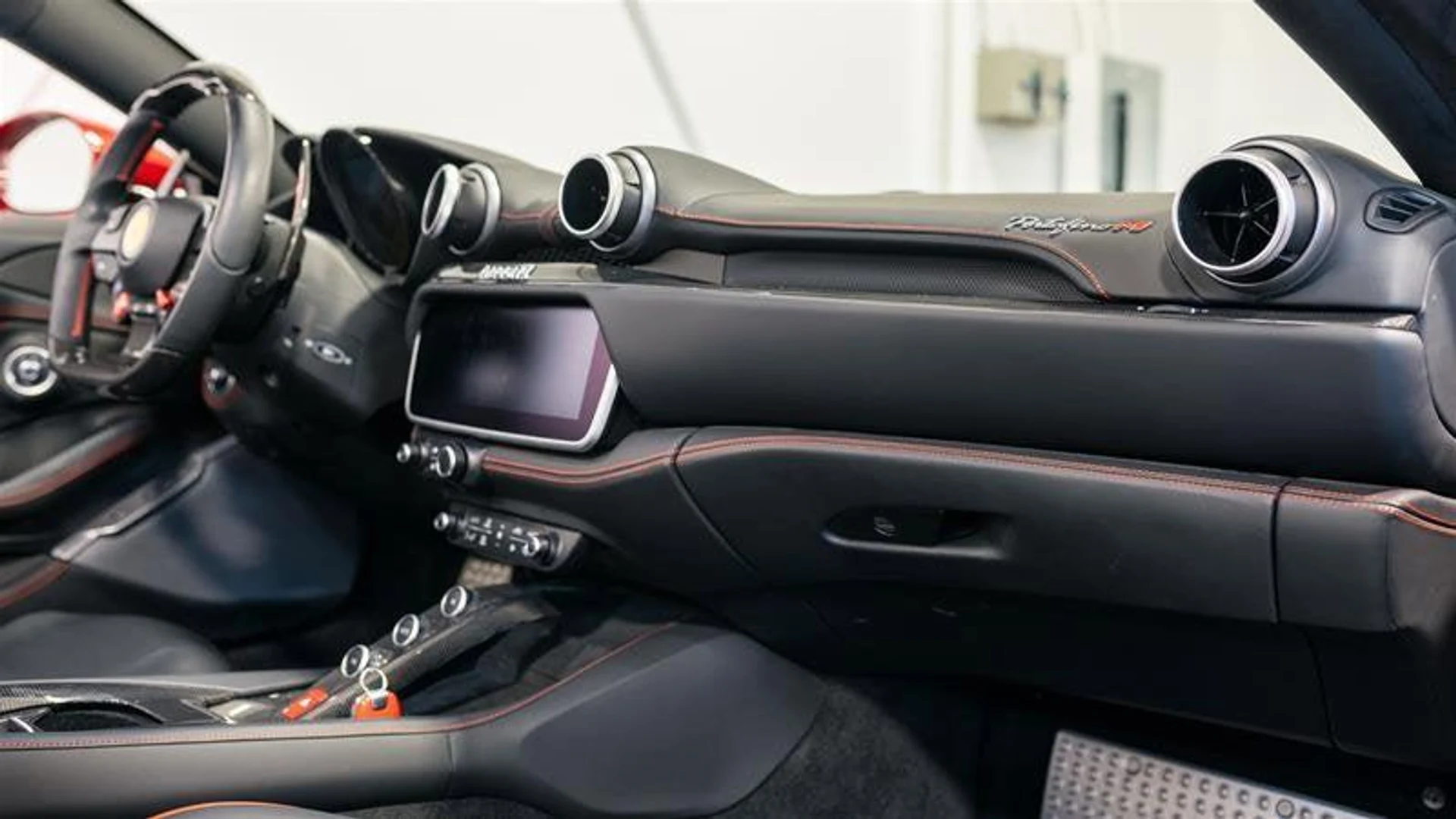 mph008_2275469852_Used_2022_Ferrari_Portofino_M_Base_1782922989_ce16c2bda8