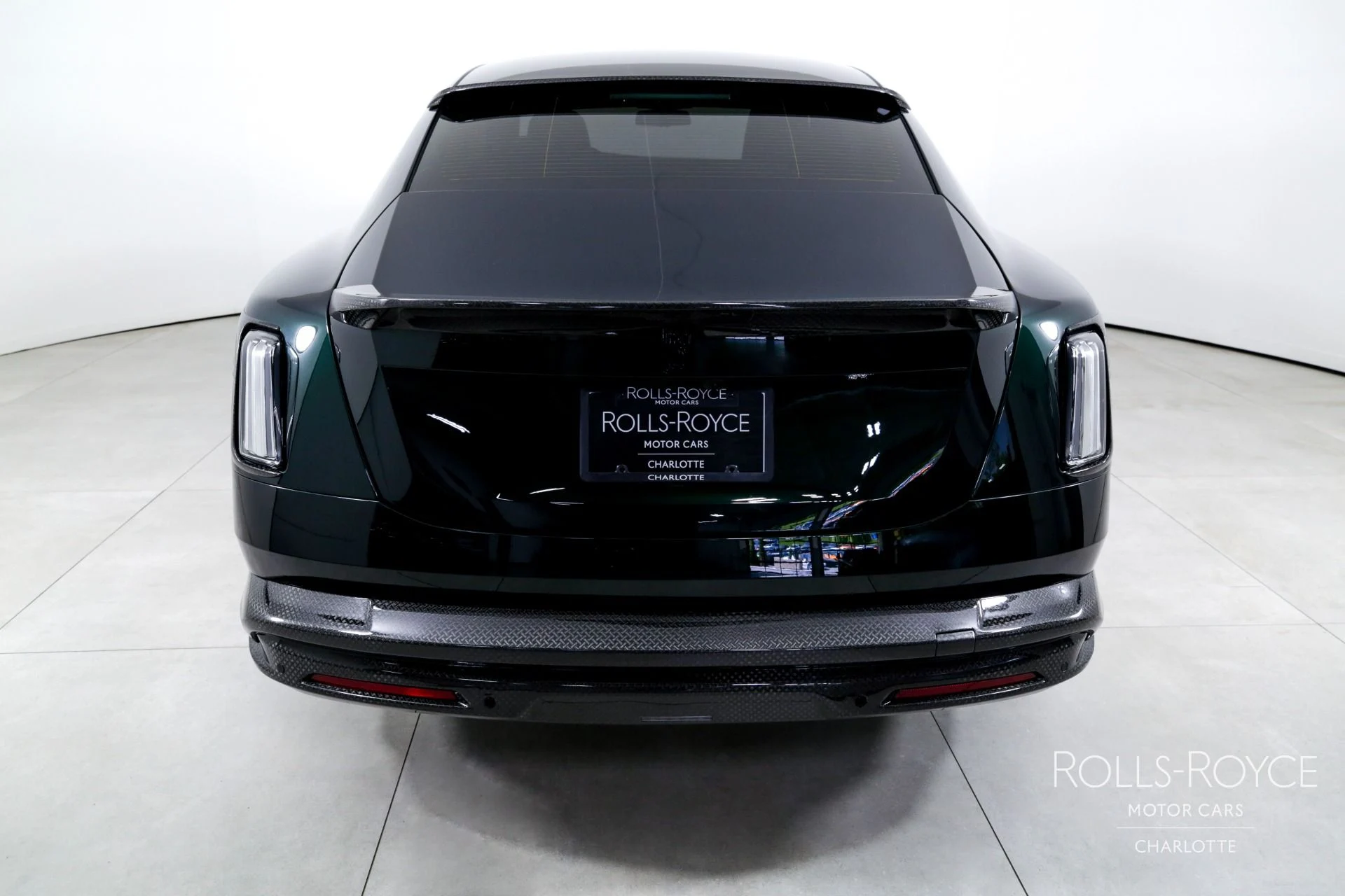 mph008_2276291754_Used_2024_Rolls_Royce_Spectre_1744988353_d75e81723f