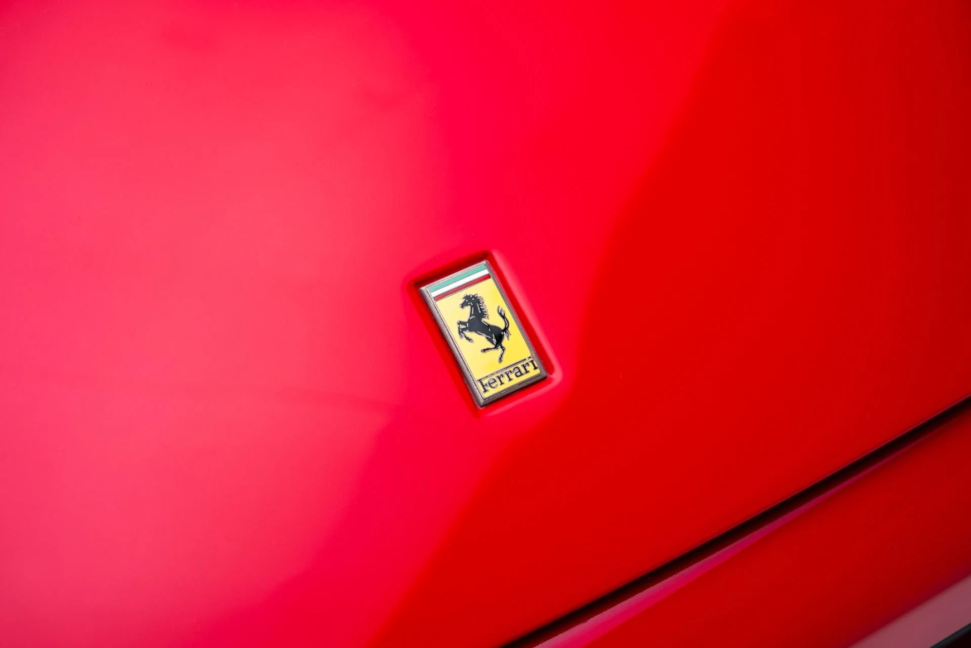 mph008_2279699740_Used_1995_Ferrari_512_M_1765826517_39f57c6cb9