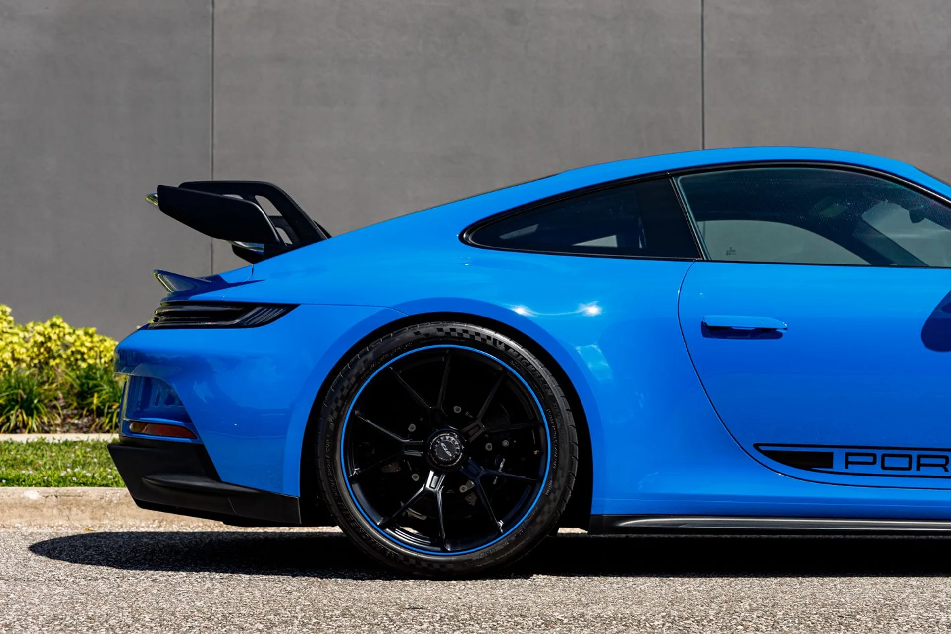 mph008_2280764706_595_p9_l_583208713a