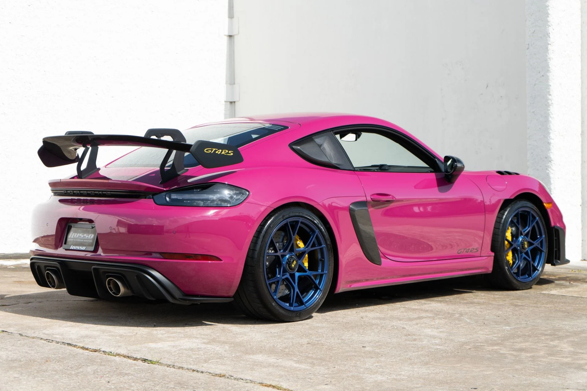 mph008_2285160919_Used_2023_Porsche_718_Cayman_GT_4_RS_1784933472_3c4e0f8f00