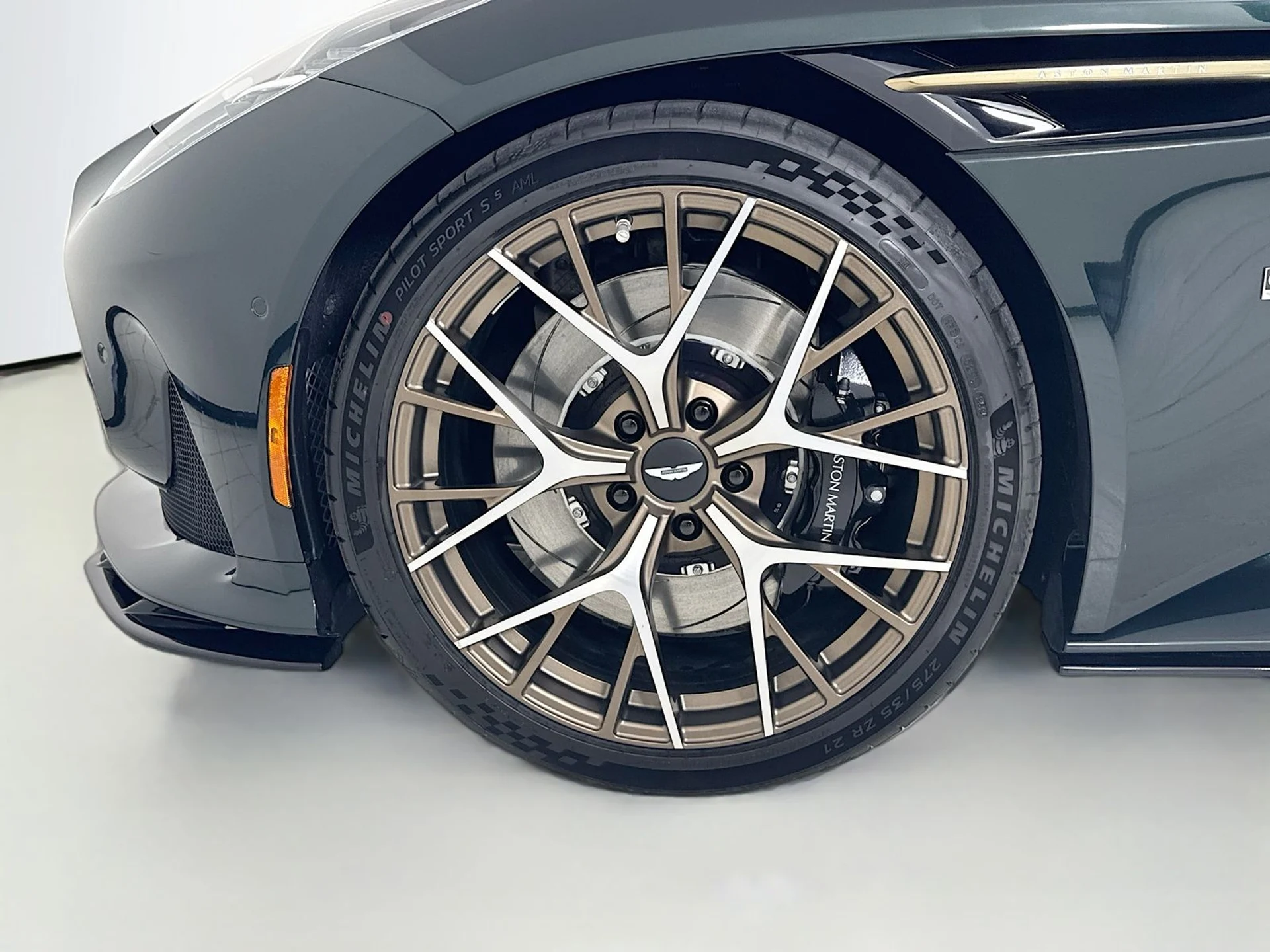 mph008_2291804037_f5a2987407d9398f1873ed82a07f462dx_23354d2a39