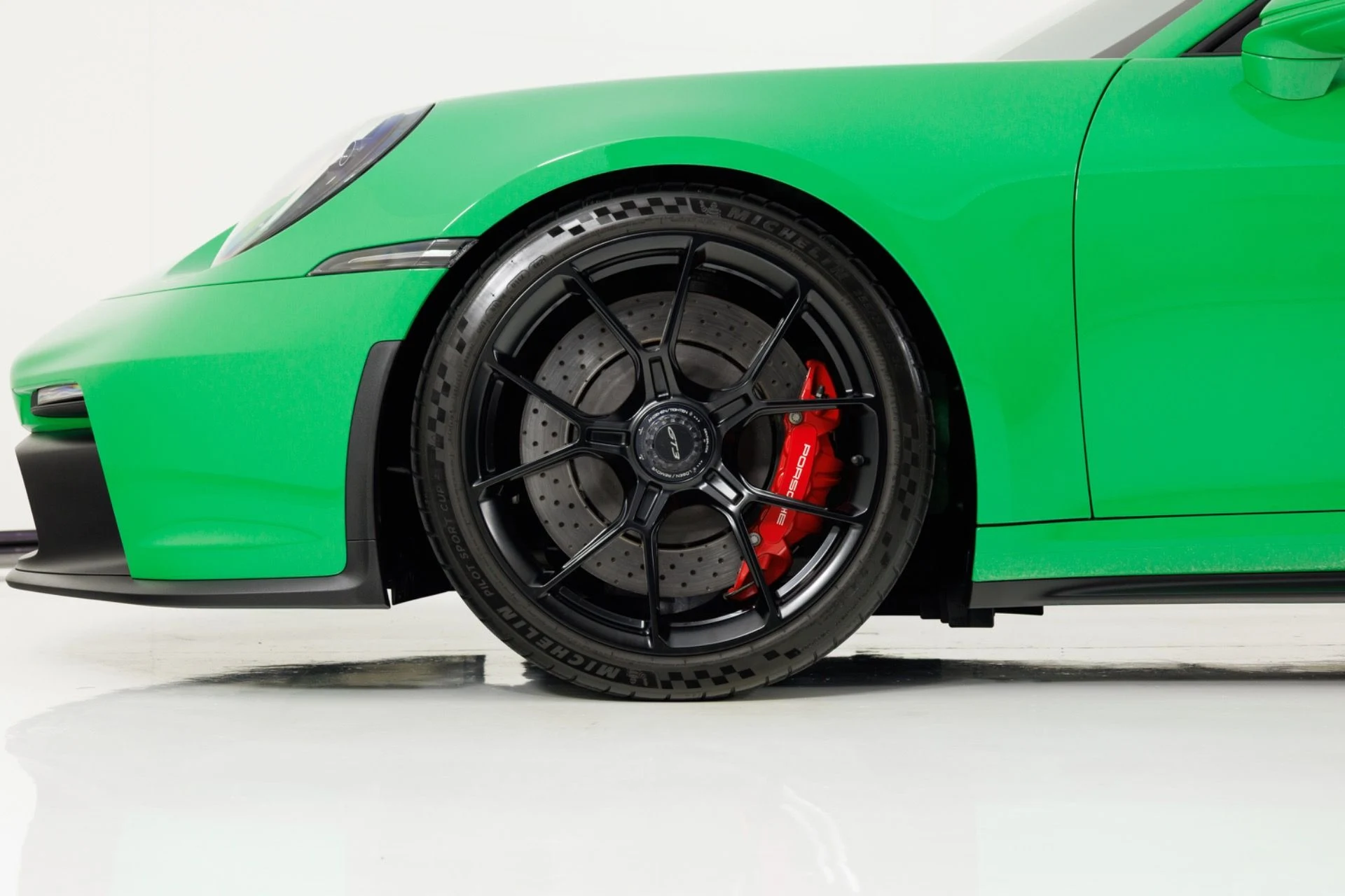 mph008_2293814342_Used_2022_Porsche_911_GT_3_1781204522_4f5fc8c0e1