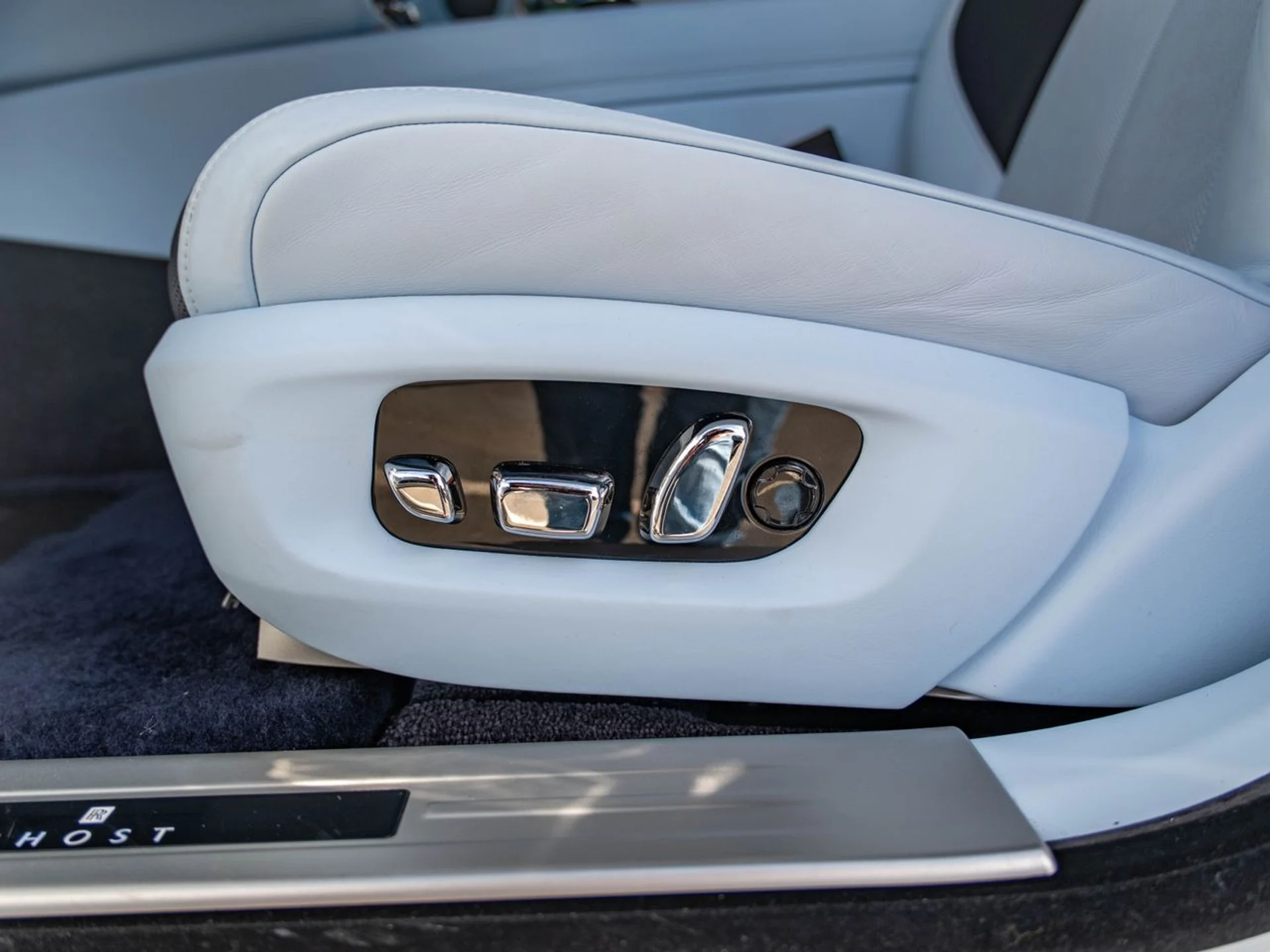 mph008_2299474987_2509feac923ddef330f2926c3afd758dx_e38fb9ad8a