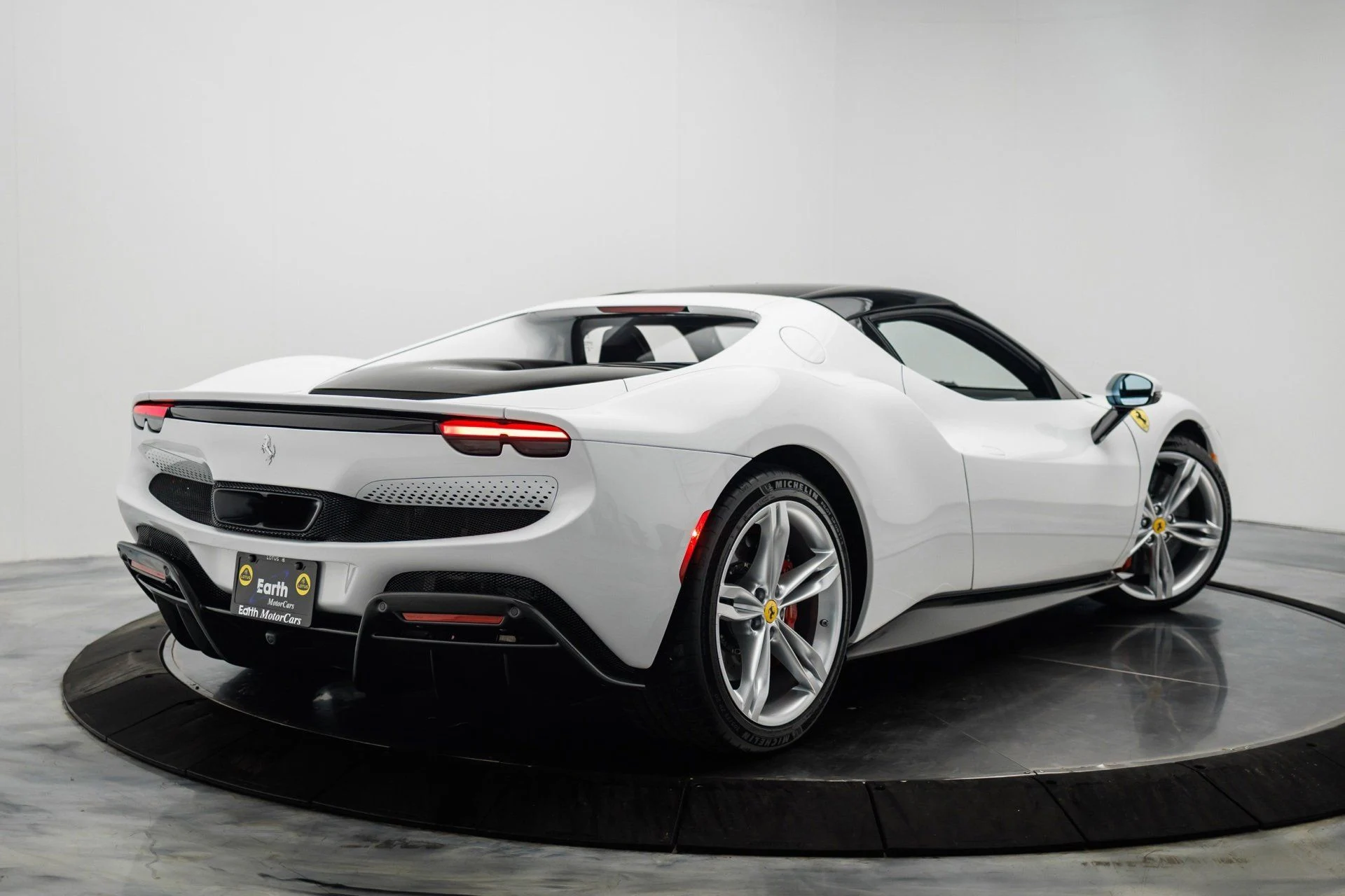 mph008_2300037525_36e3eeb710fdb7e04a2cf36c6f202de6x_24b39a1752