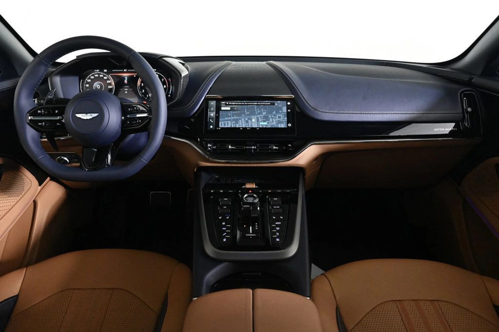 mph008_2302649812_new_2026_aston_martin_dbx_707awd_11350_22969414_9_1024_1cd62f1b2a