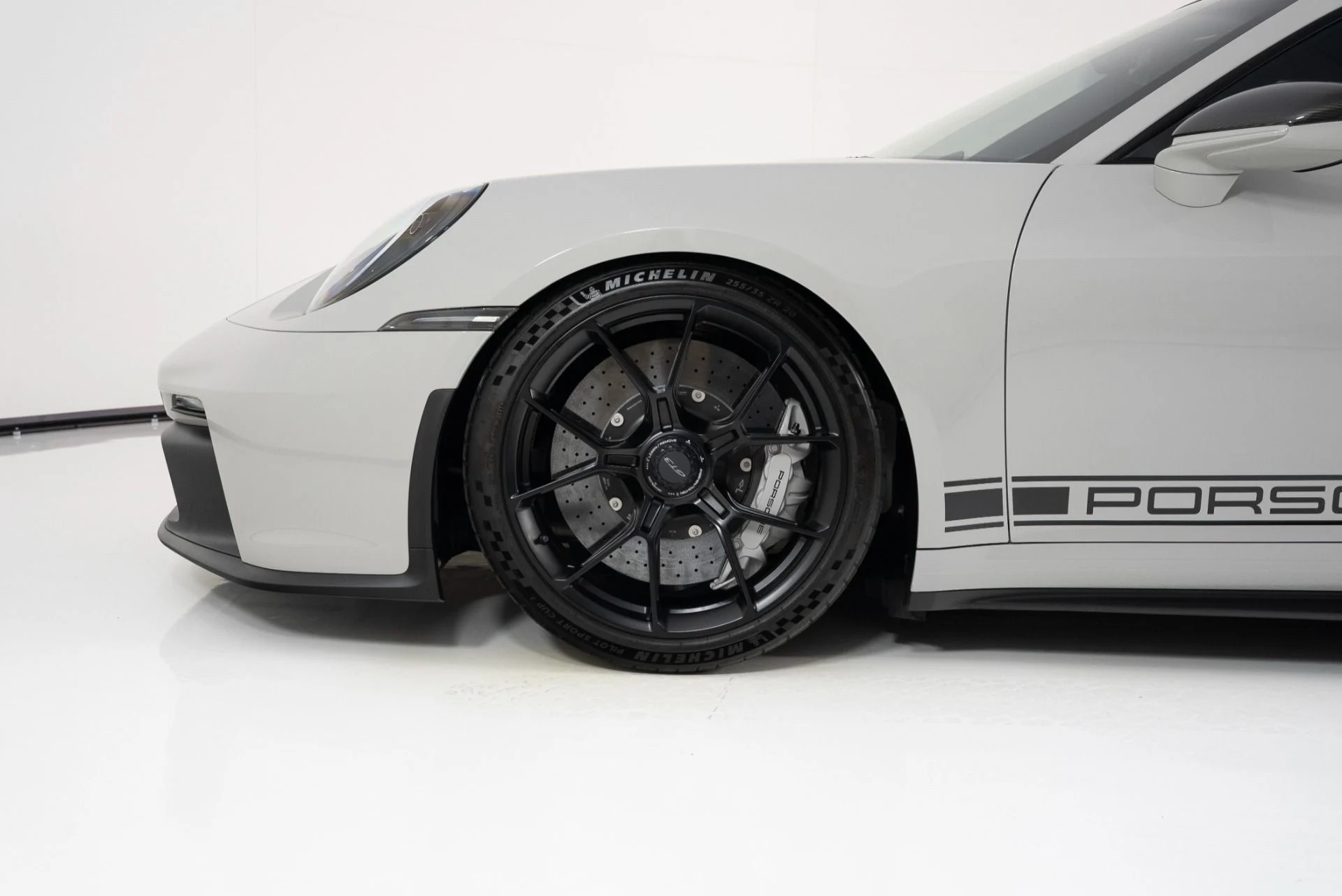 mph008_2308679626_Used_2022_Porsche_911_GT_3_1772126171_e9b0c9887a