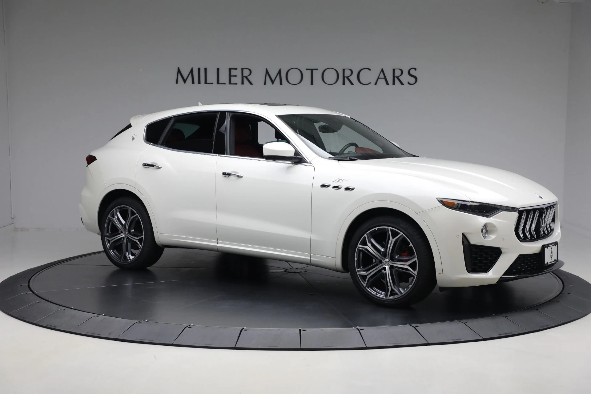 mph008_2313628763_Used_2022_Maserati_Levante_GT_bb271fd287