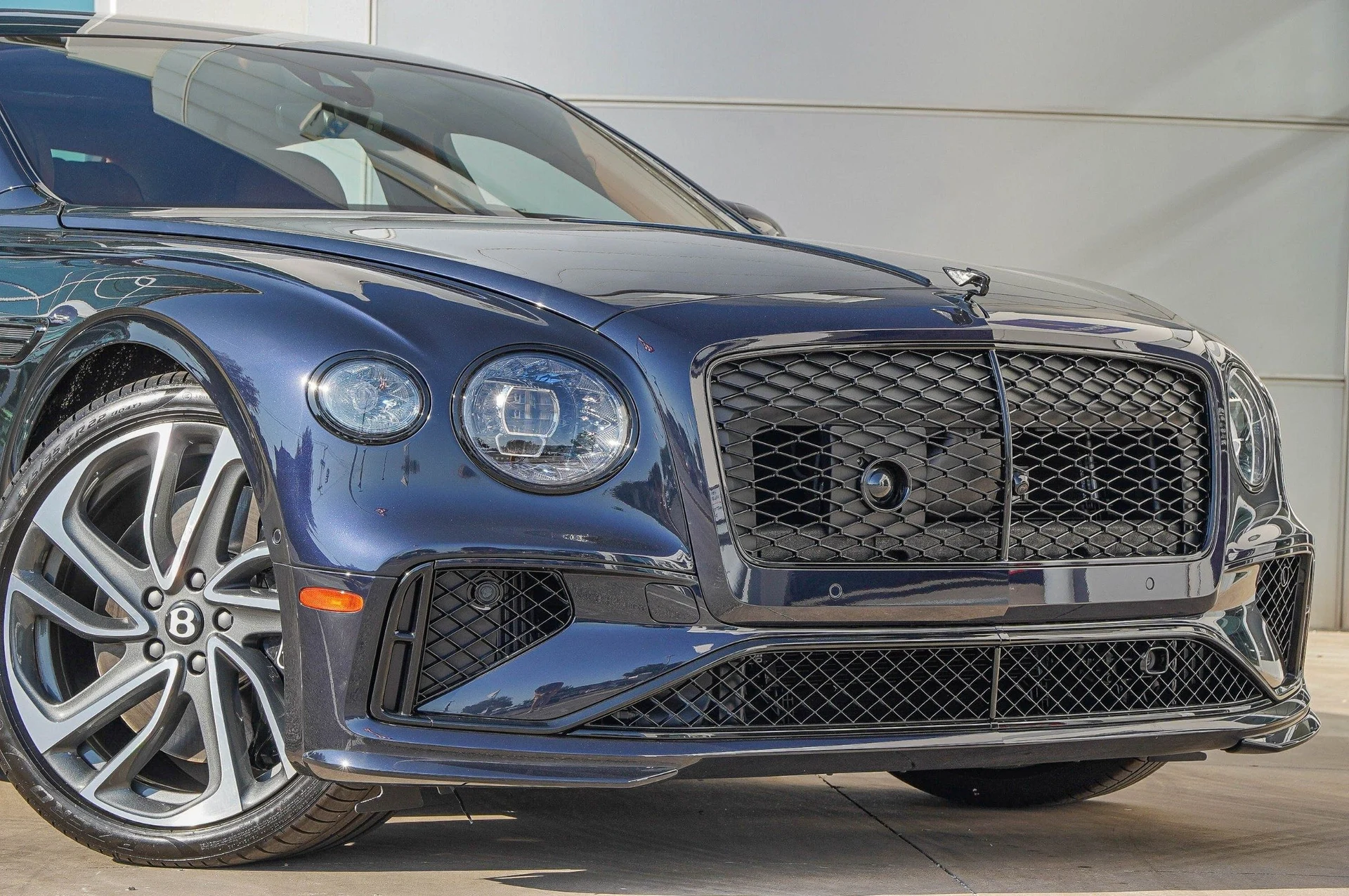 mph008_2318032508_Hi_Tech_Luxury_Imports_LLC_SCBBR_6_ZGXTC_023888_image_8_cb39b82278