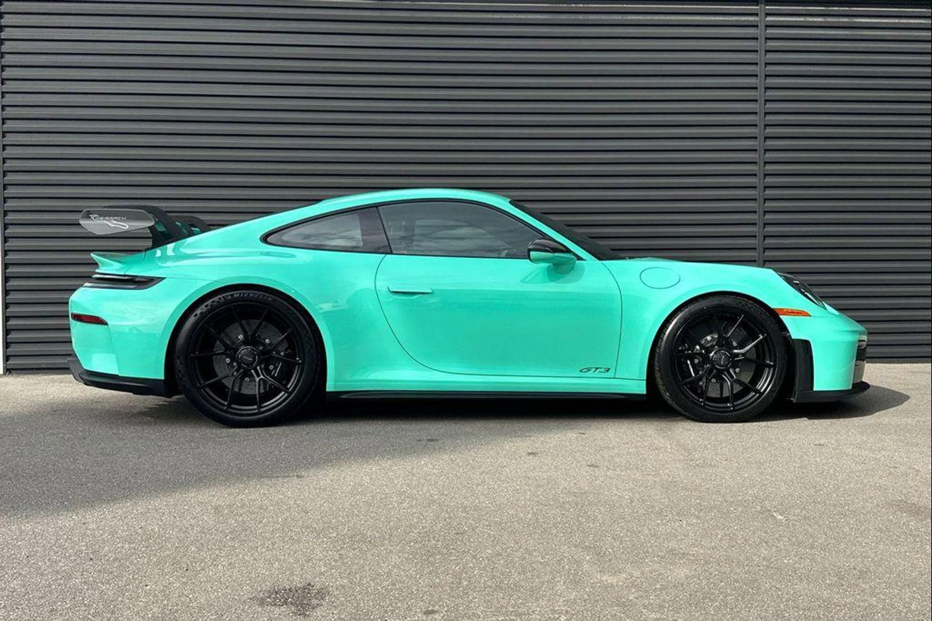 mph008_2331733291_p_L_Rg04p_Atr07wyx_k9em_Zz1by_WY_f99fcce05f