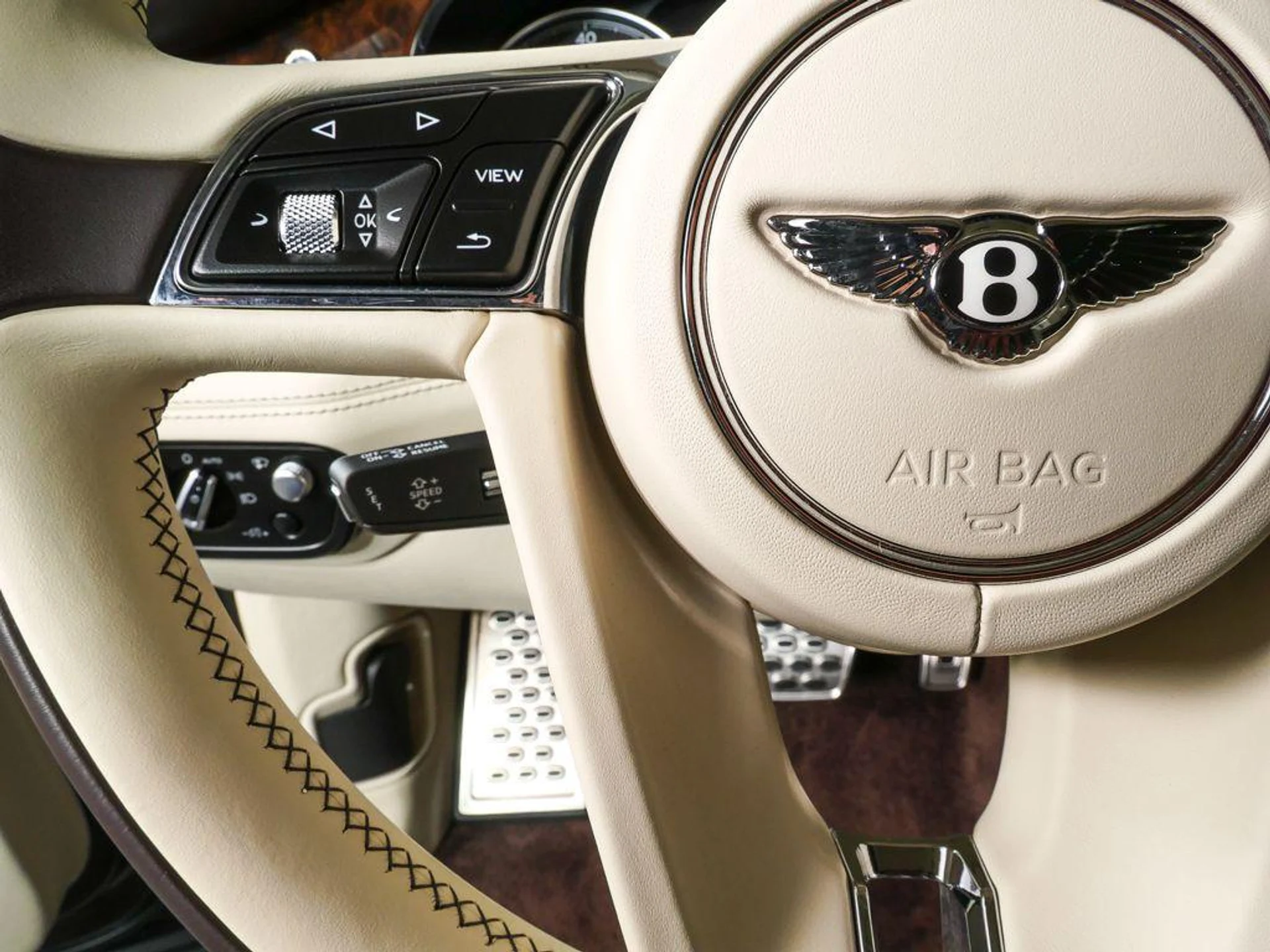 mph008_2336479837_H_Di_d_D_Aj5_Y2_Bp7_Lg_S_Cr1k_S988_8a6ca199ab