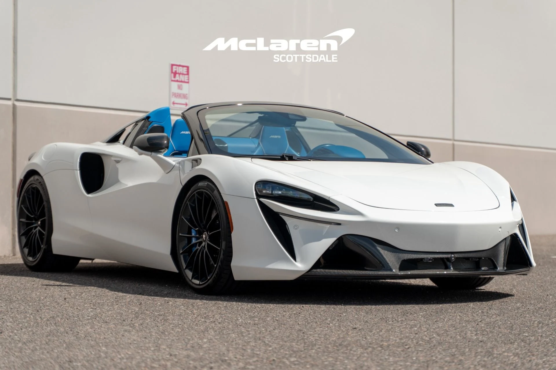 mph008_2351788868_Used_2025_MCLAREN_ARTURA_1790361452_40f13b2910