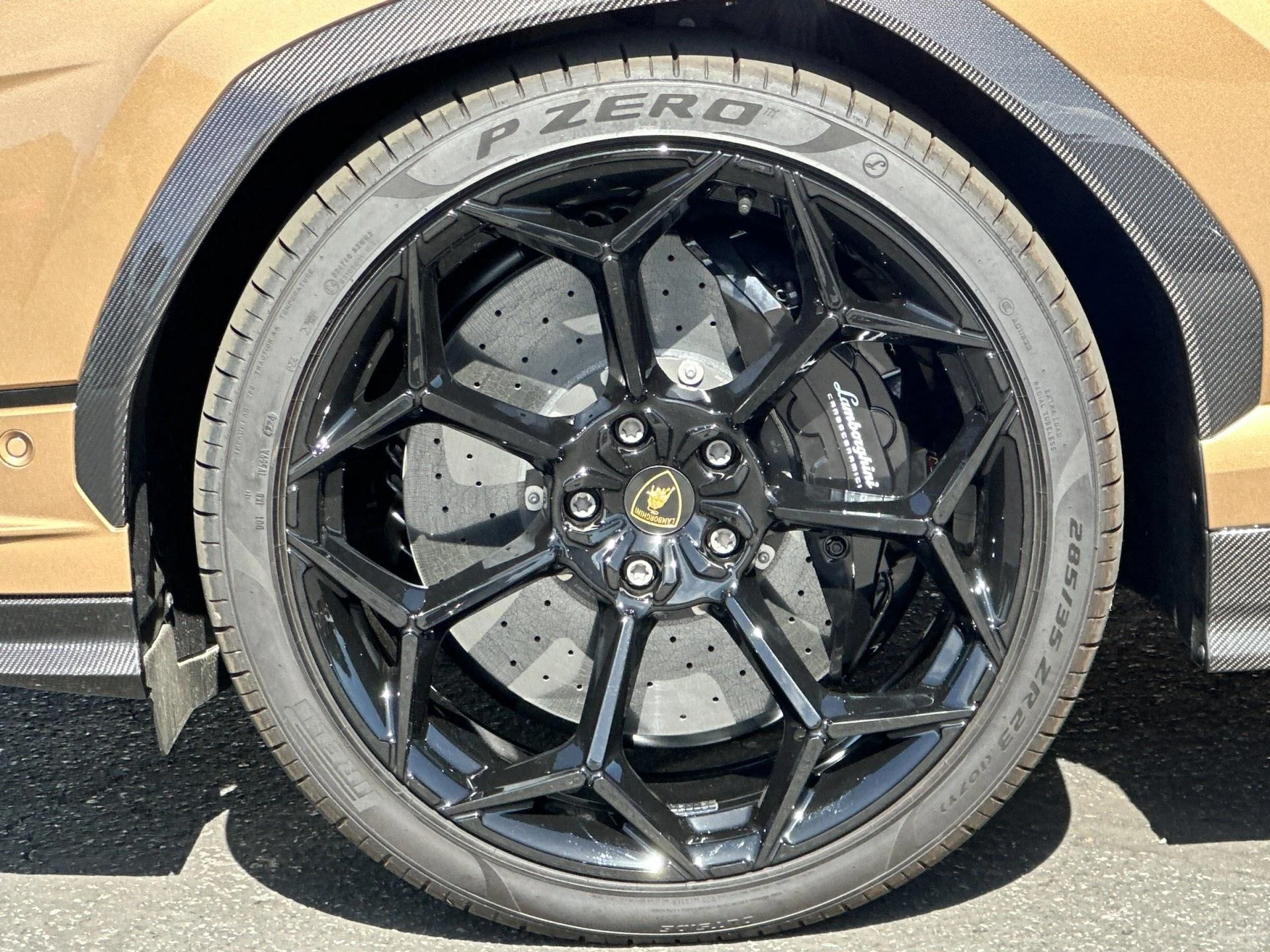 mph008_2365664700_New_2024_Lamborghini_Urus_Performante_1747424512_0759306699