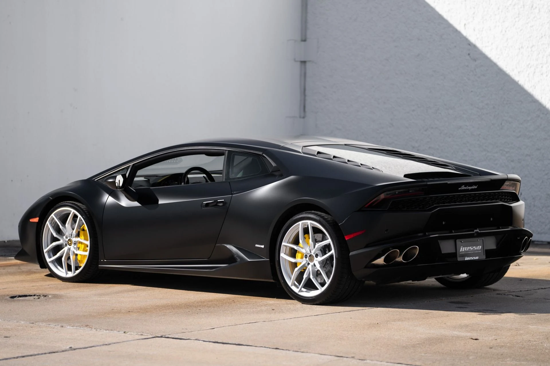 mph008_2373064551_Used_2015_Lamborghini_Huracan_LP_610_4_1768245751_cfe9b5bed4