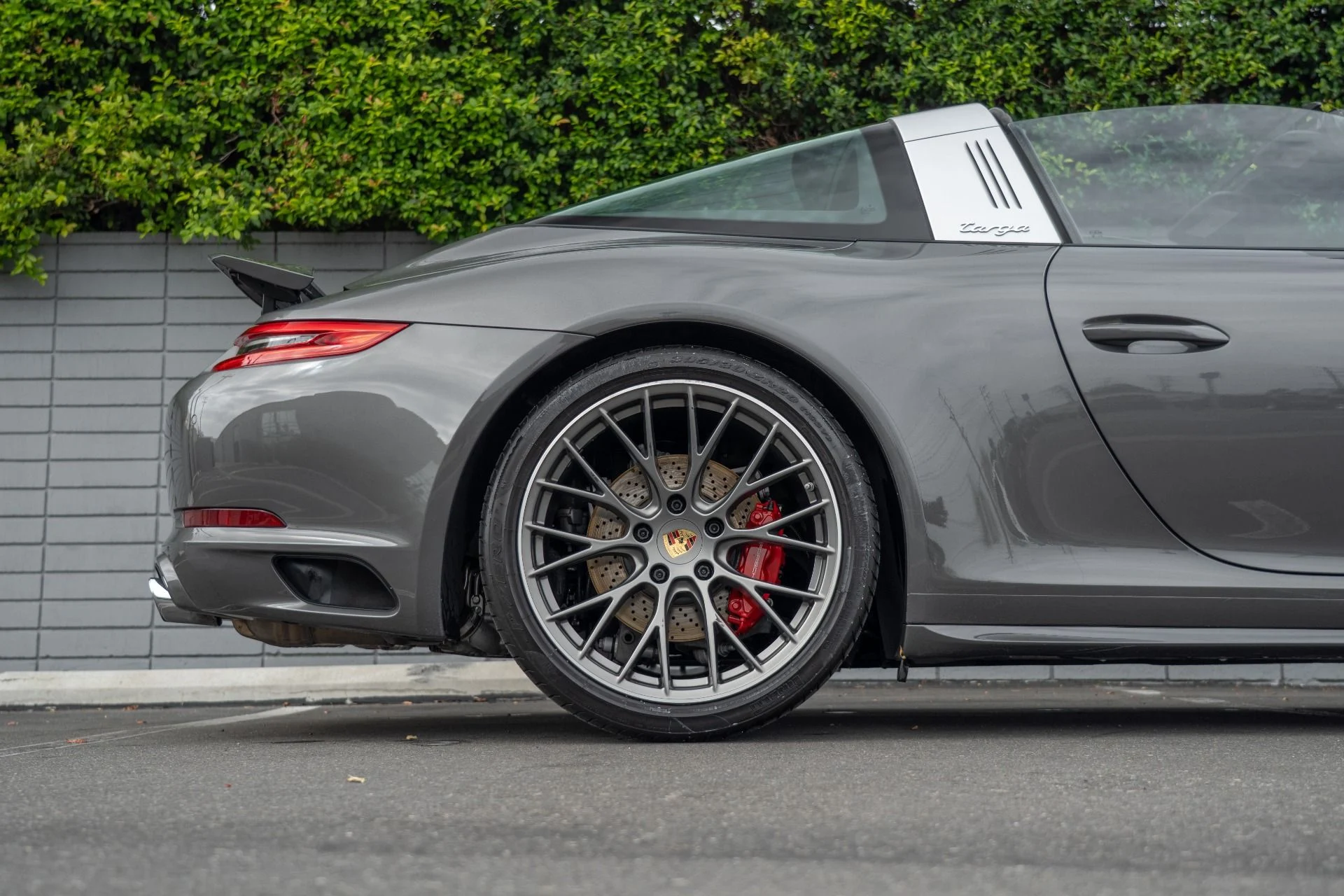 mph008_2380752020_Used_2017_Porsche_911_Targa_4_S_1761592215_4753a537a8