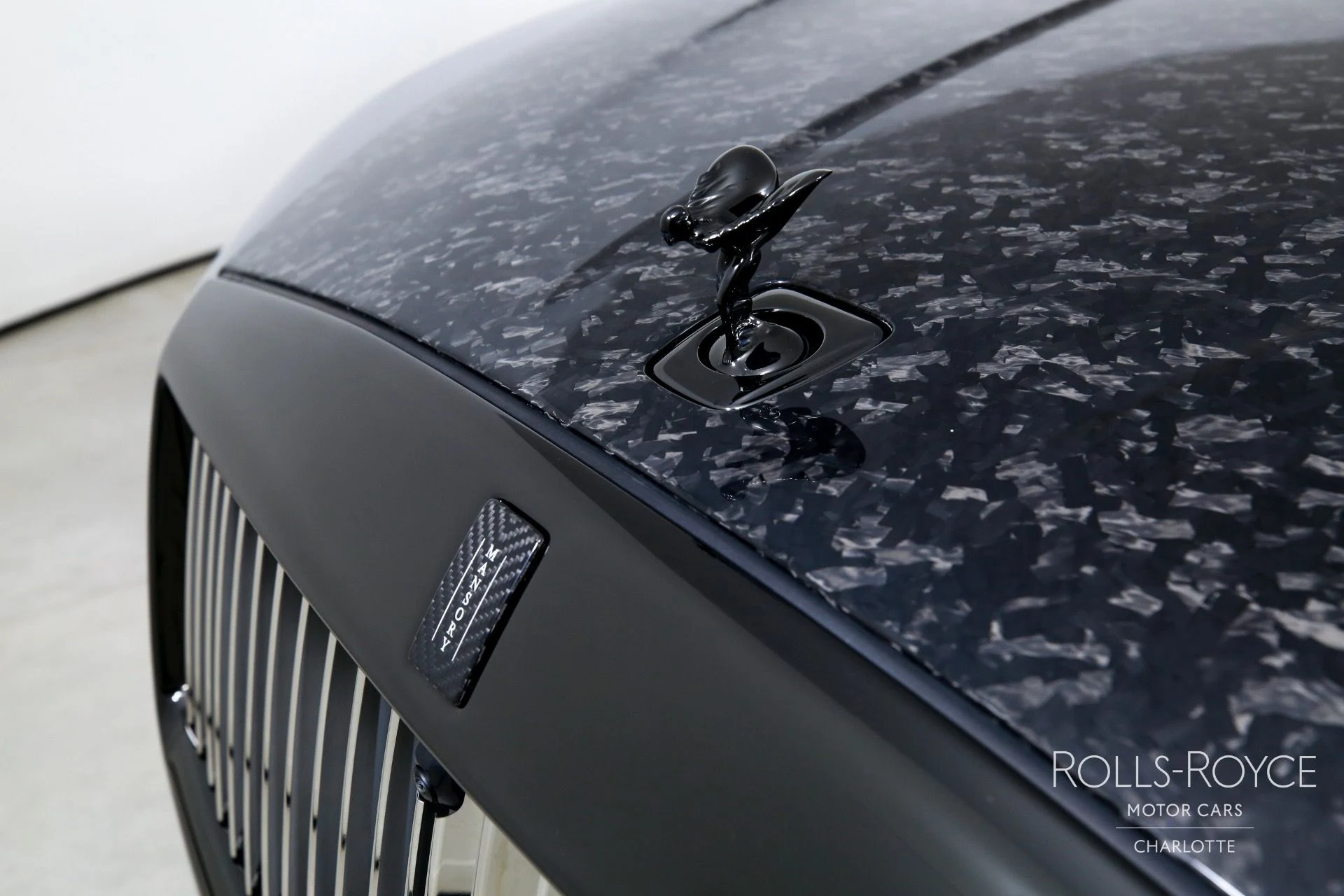 mph008_2381213608_Used_2025_Rolls_Royce_Black_Badge_Spectre_1749579883_c252c94b0e