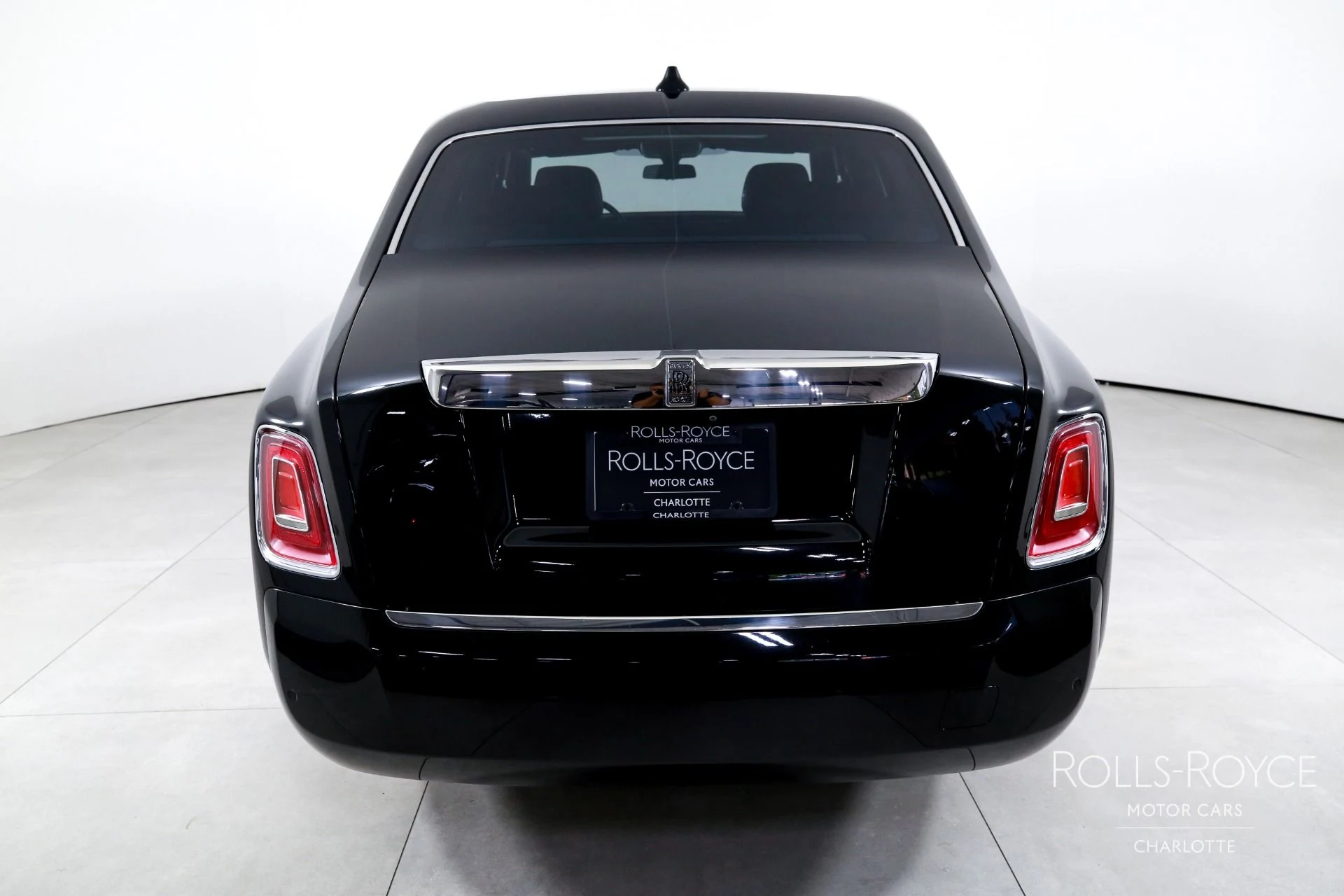 mph008_238284937_Used_2020_Rolls_Royce_Phantom_1781192797_bf2afdea17