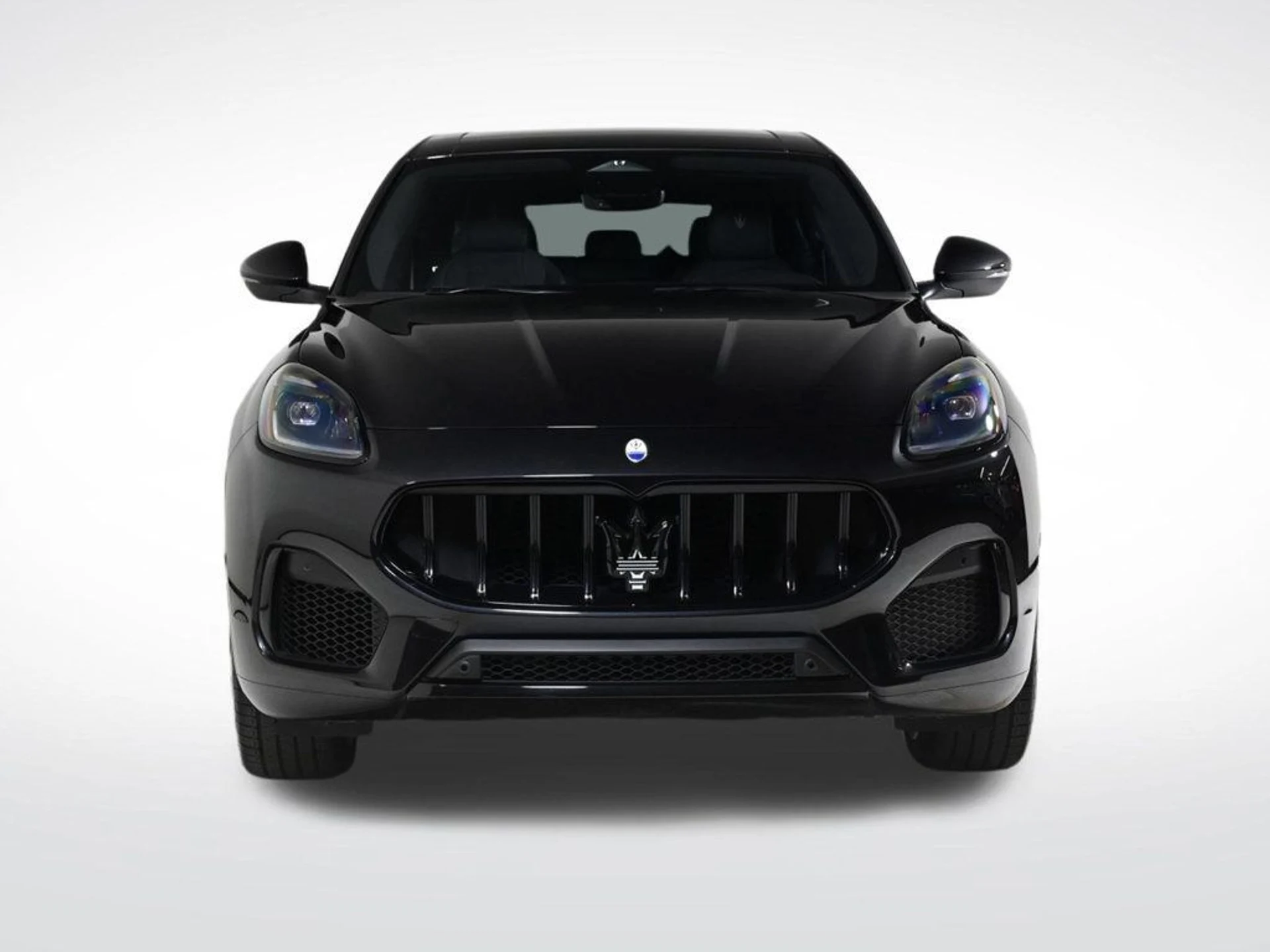 mph008_2387359637_used_2025_maserati_grecale_modena_11350_22967716_8_1024_e64afd60f8