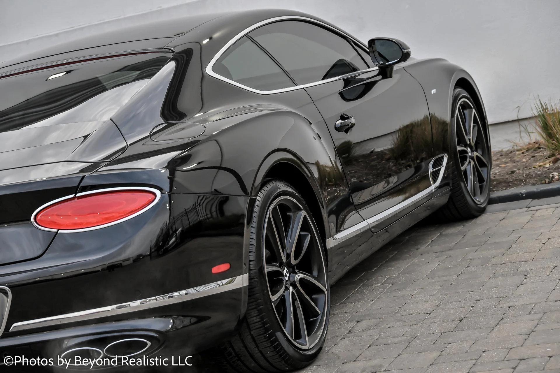 mph008_2387723712_Used_2022_Bentley_Continental_GT_V8_Coupe_1763629576_98caa78244