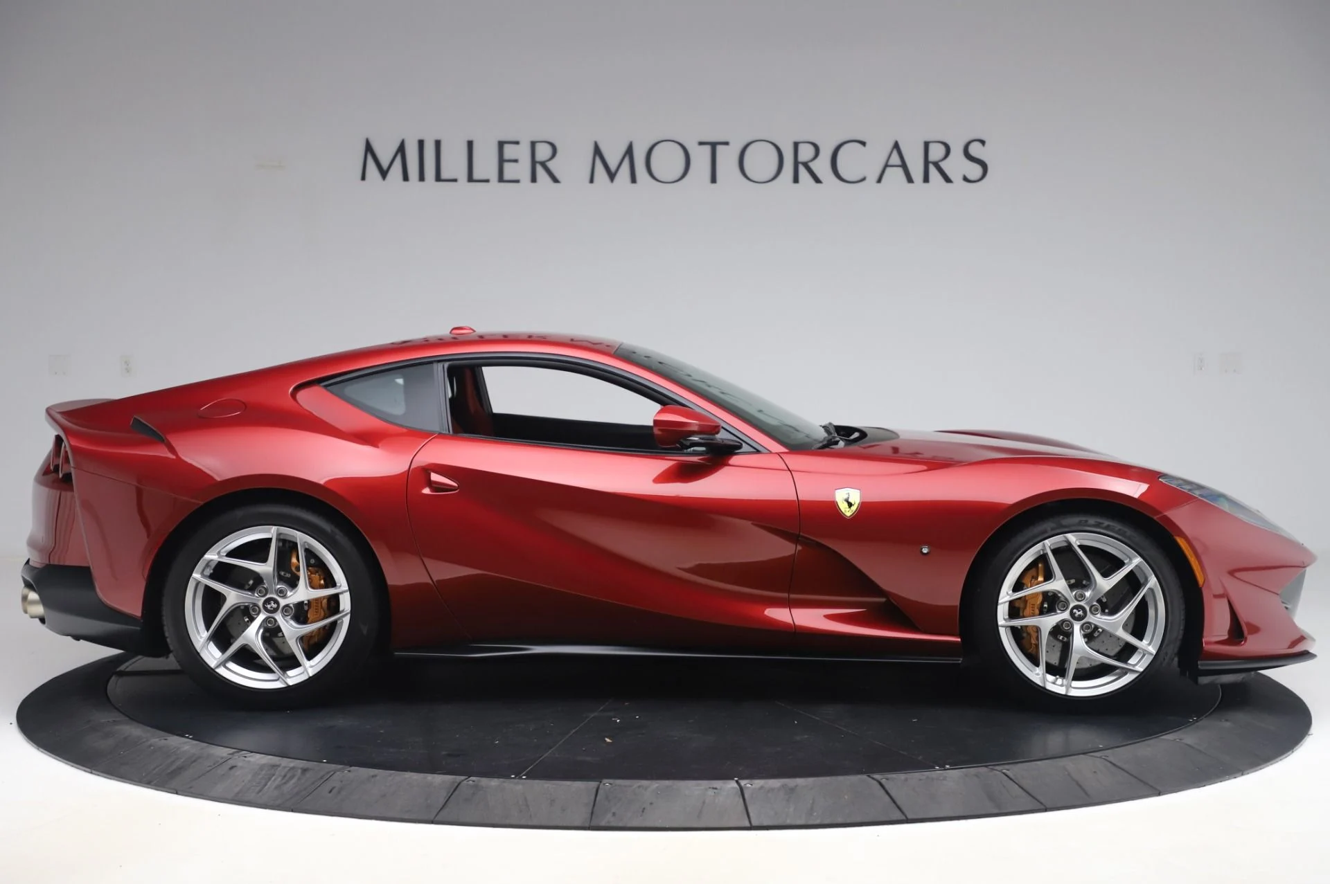 mph008_2391092521_Used_2020_Ferrari_812_Superfast_1782508885_87fcaca299